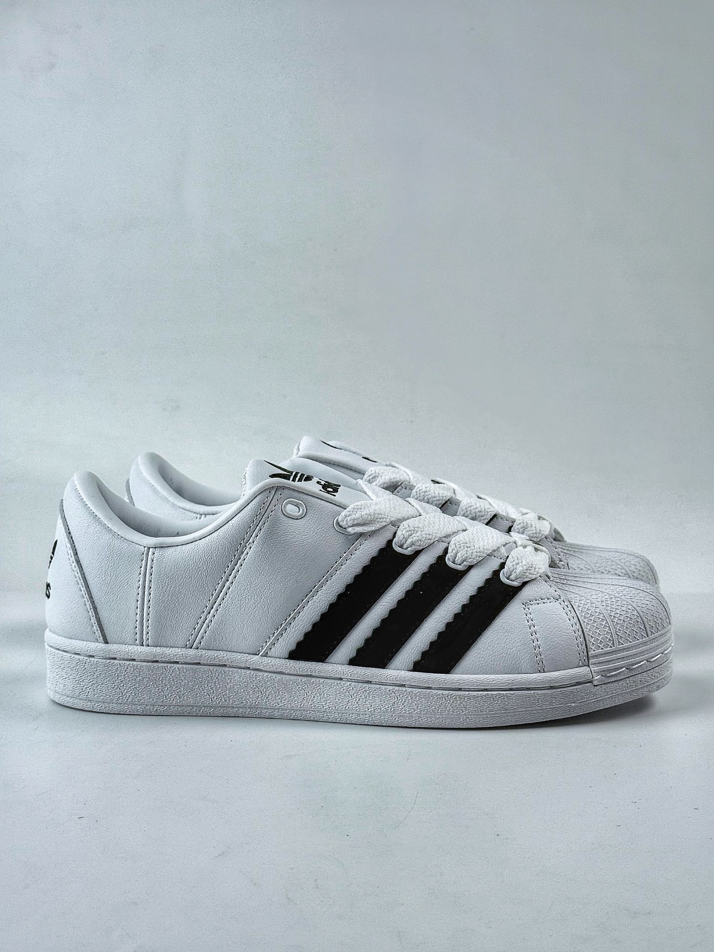 150 Adidas Originals Superstar 全新配色 合集 贝壳头休闲板鞋-Chinese UA Cheap High Quatity Brand Clothes Bags handbags Sneakers wholesale wholesaler seller from China Factory suppliers Fashion Clothing Shoes best Quality Beautiful Price 150 Adidas Originals Superstar 全新配色 合集 贝壳头休闲板鞋