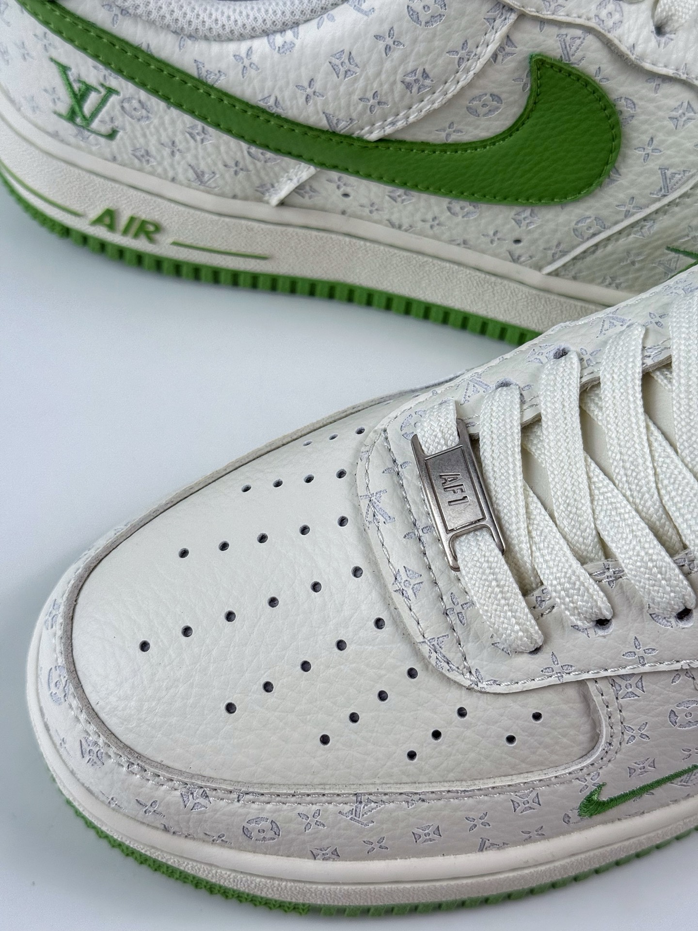 260 Nike Air Force 1 Low 07 x Louis Vuitton 白绿满印小勾 LW9279-016-Chinese UA Cheap High Quatity Brand Clothes Bags handbags Sneakers wholesale wholesaler seller from China Factory suppliers Fashion Clothing Shoes best Quality Beautiful Price 260 Nike Air Force 1 Low 07 x Louis Vuitton 白绿满印小勾 LW9279-016