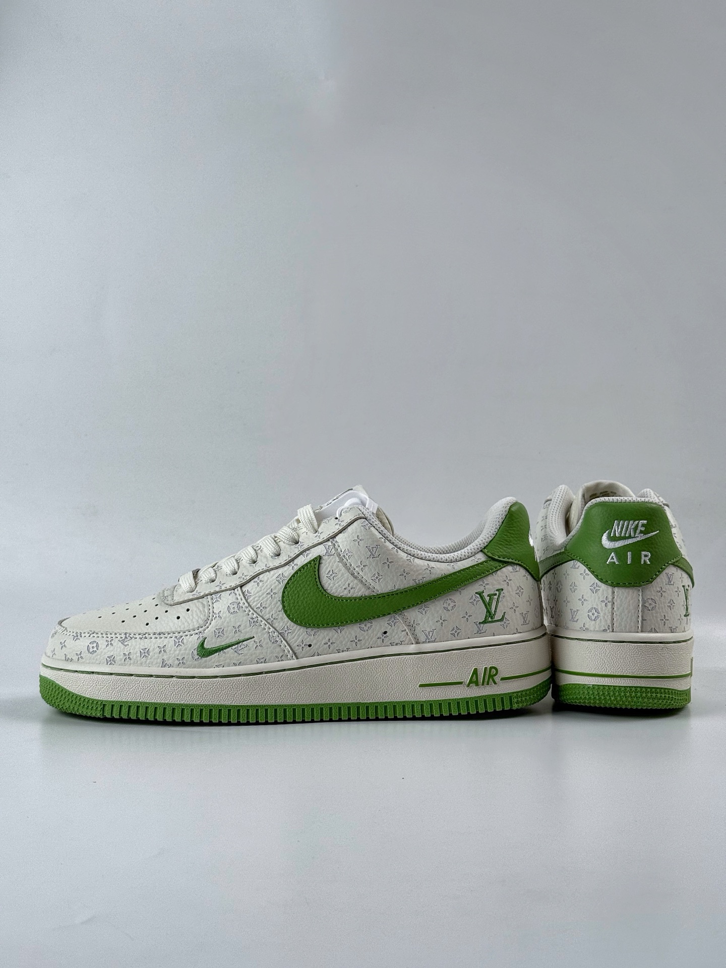 260 Nike Air Force 1 Low 07 x Louis Vuitton 白绿满印小勾 LW9279-016-Chinese UA Cheap High Quatity Brand Clothes Bags handbags Sneakers wholesale wholesaler seller from China Factory suppliers Fashion Clothing Shoes best Quality Beautiful Price 260 Nike Air Force 1 Low 07 x Louis Vuitton 白绿满印小勾 LW9279-016