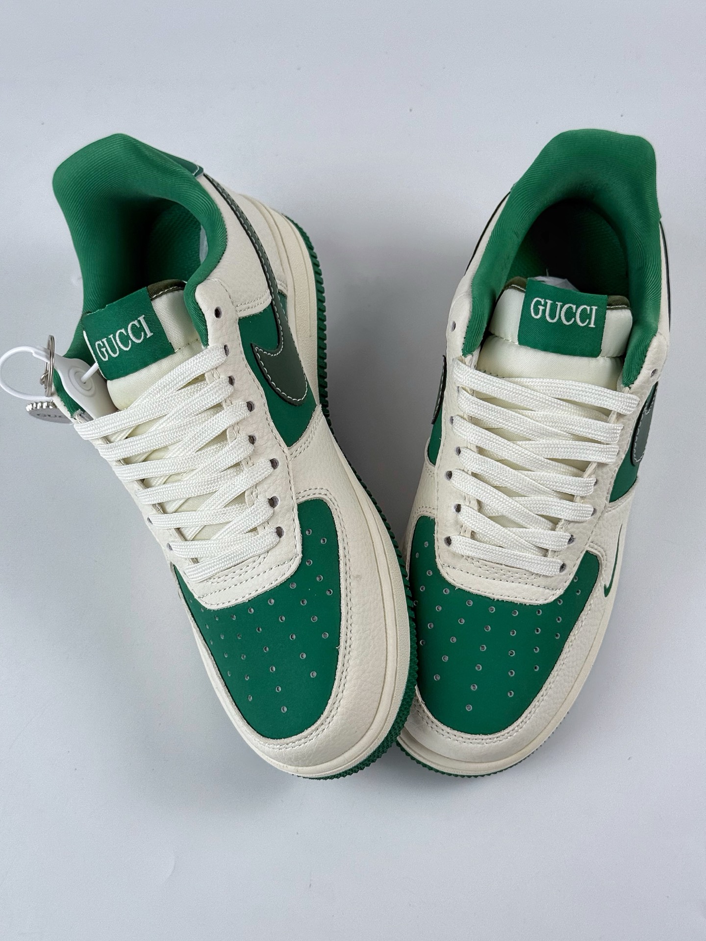 260 Nike Air Force 1 Low 07 x GUCCI 白绿小勾 KK1988-083-Chinese UA Cheap High Quatity Brand Clothes Bags handbags Sneakers wholesale wholesaler seller from China Factory suppliers Fashion Clothing Shoes best Quality Beautiful Price 260 Nike Air Force 1 Low 07 x GUCCI 白绿小勾 KK1988-083