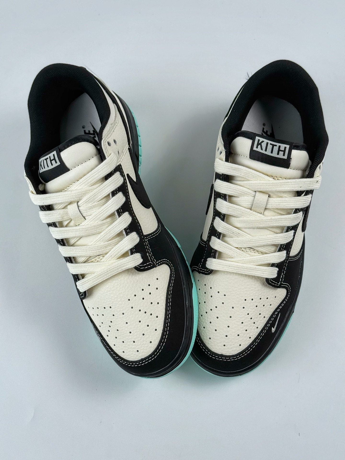 280 Nike SB Dunk Low x KITH 黑白三小勾 QW5836-013-Chinese UA Cheap High Quatity Brand Clothes Bags handbags Sneakers wholesale wholesaler seller from China Factory suppliers Fashion Clothing Shoes best Quality Beautiful Price 280 Nike SB Dunk Low x KITH 黑白三小勾 QW5836-013