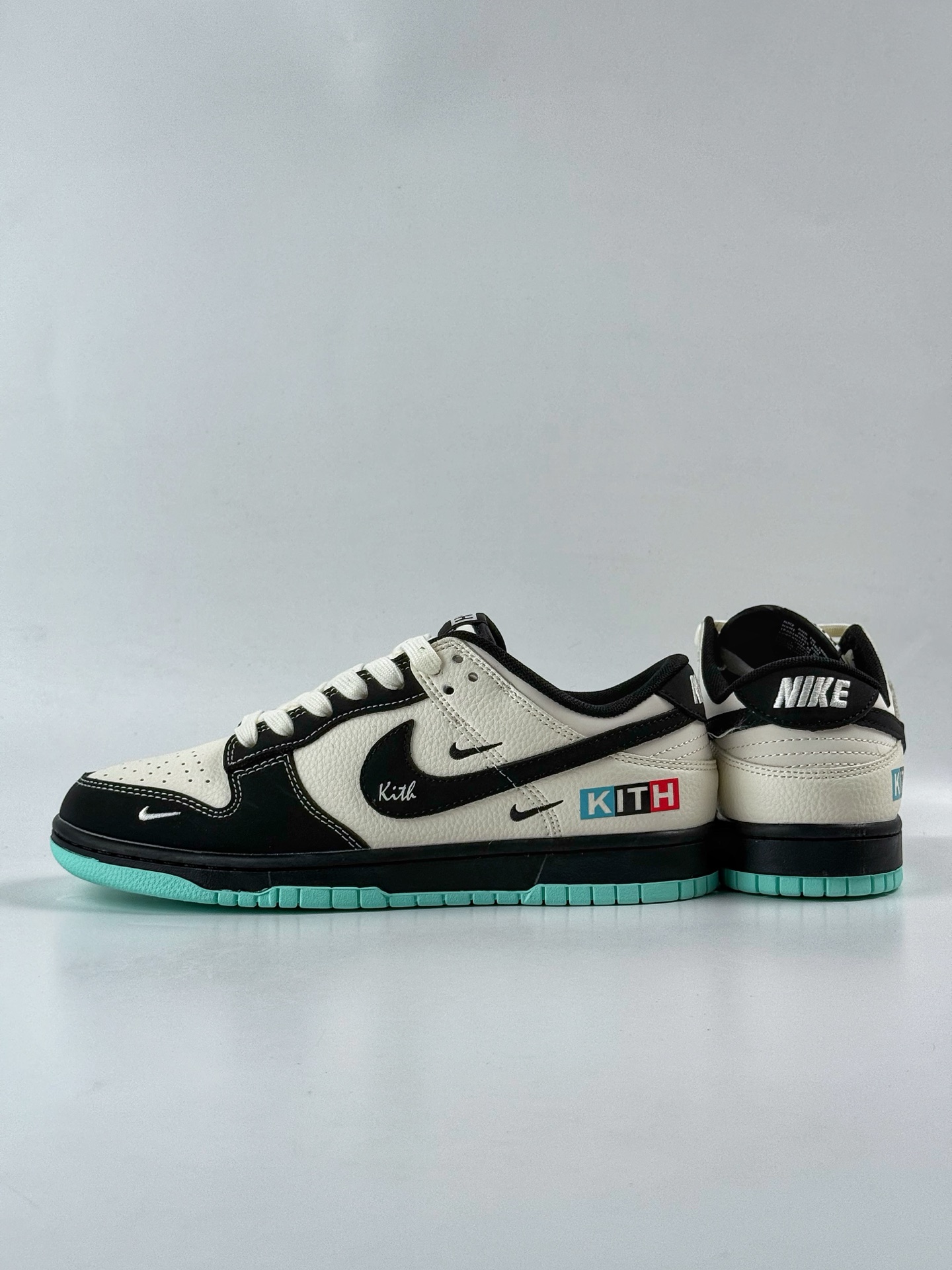 280 Nike SB Dunk Low x KITH 黑白三小勾 QW5836-013-Chinese UA Cheap High Quatity Brand Clothes Bags handbags Sneakers wholesale wholesaler seller from China Factory suppliers Fashion Clothing Shoes best Quality Beautiful Price 280 Nike SB Dunk Low x KITH 黑白三小勾 QW5836-013
