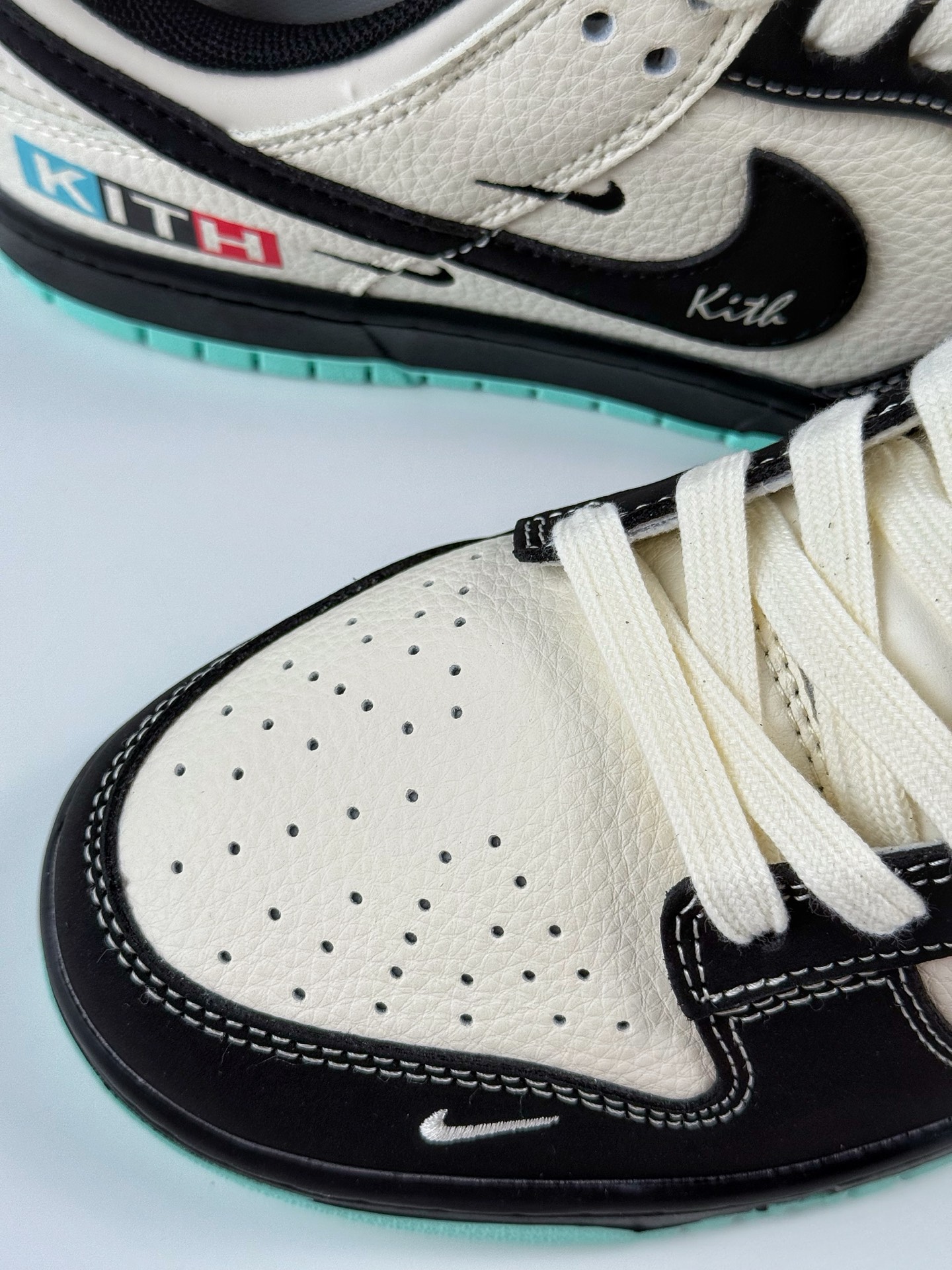 280 Nike SB Dunk Low x KITH 黑白三小勾 QW5836-013-Chinese UA Cheap High Quatity Brand Clothes Bags handbags Sneakers wholesale wholesaler seller from China Factory suppliers Fashion Clothing Shoes best Quality Beautiful Price 280 Nike SB Dunk Low x KITH 黑白三小勾 QW5836-013