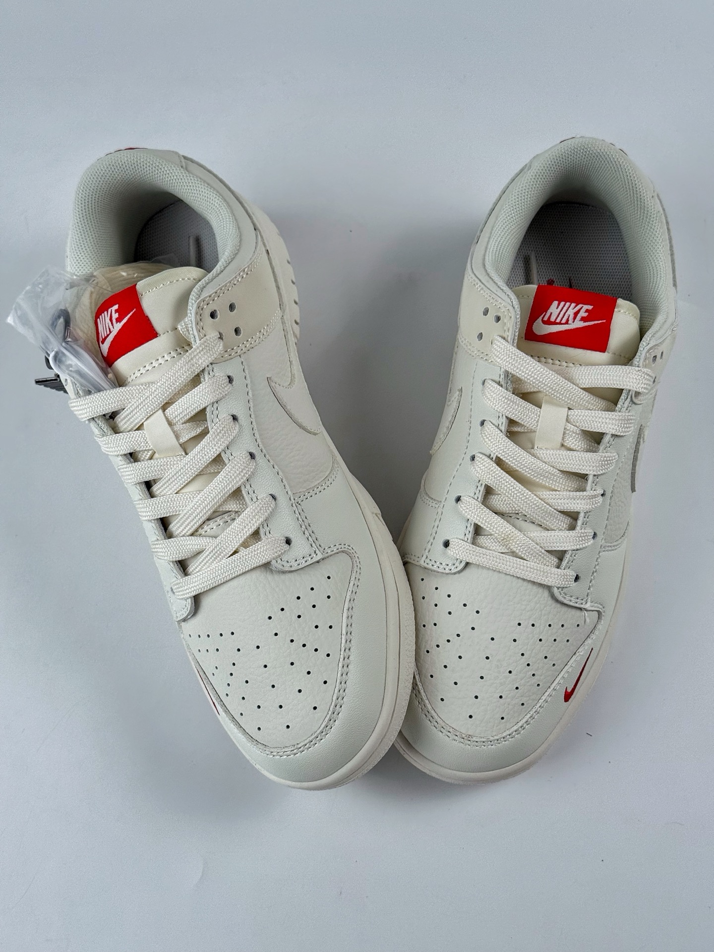 280 Nike SB Dunk Low x Just Do It 米白红小勾 CS1688-113-Chinese UA Cheap High Quatity Brand Clothes Bags handbags Sneakers wholesale wholesaler seller from China Factory suppliers Fashion Clothing Shoes best Quality Beautiful Price 280 Nike SB Dunk Low x Just Do It 米白红小勾 CS1688-113