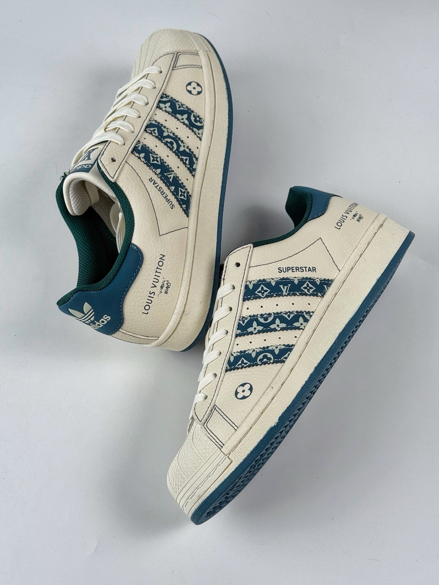 220 AD Originals Superstar x Louis Vuitton 米蓝 DS0004-Chinese UA Cheap High Quatity Brand Clothes Bags handbags Sneakers wholesale wholesaler seller from China Factory suppliers Fashion Clothing Shoes best Quality Beautiful Price 220 AD Originals Superstar x Louis Vuitton 米蓝 DS0004