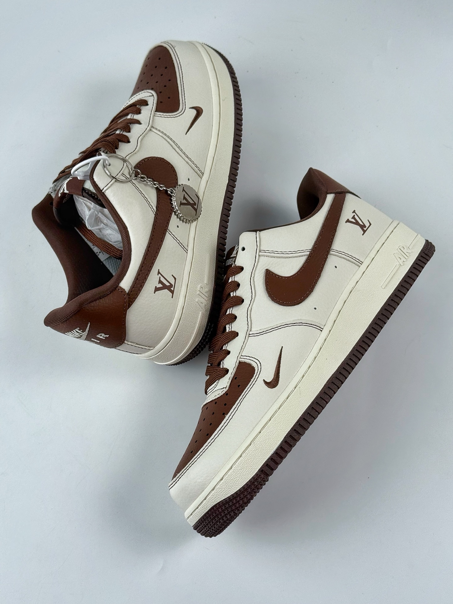 Nike Air Force 1 Low 07 x Louis Vuitton 白棕小勾 KK1988-087