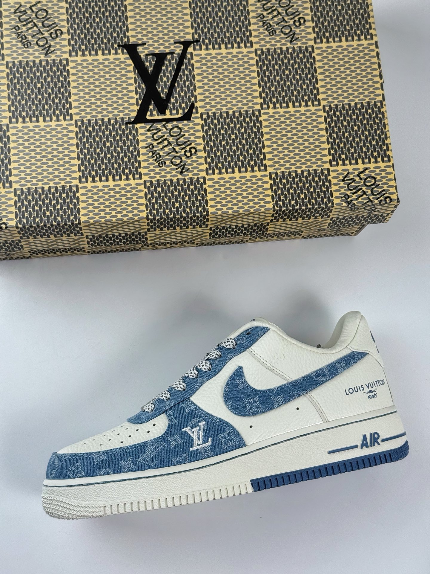 260 Nike Air Force 1 Low 07 x Louis Vuitton 牛仔蓝白满天星 SC0601-555-Chinese UA Cheap High Quatity Brand Clothes Bags handbags Sneakers wholesale wholesaler seller from China Factory suppliers Fashion Clothing Shoes best Quality Beautiful Price 260 Nike Air Force 1 Low 07 x Louis Vuitton 牛仔蓝白满天星 SC0601-555