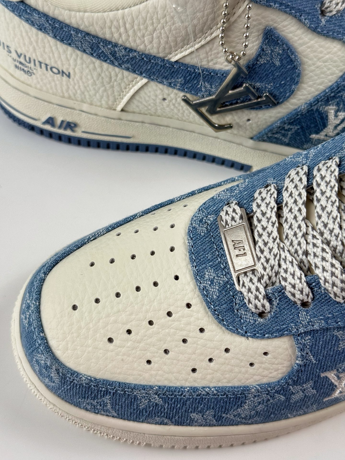 260 Nike Air Force 1 Low 07 x Louis Vuitton 牛仔蓝白满天星 SC0601-555-Chinese UA Cheap High Quatity Brand Clothes Bags handbags Sneakers wholesale wholesaler seller from China Factory suppliers Fashion Clothing Shoes best Quality Beautiful Price 260 Nike Air Force 1 Low 07 x Louis Vuitton 牛仔蓝白满天星 SC0601-555