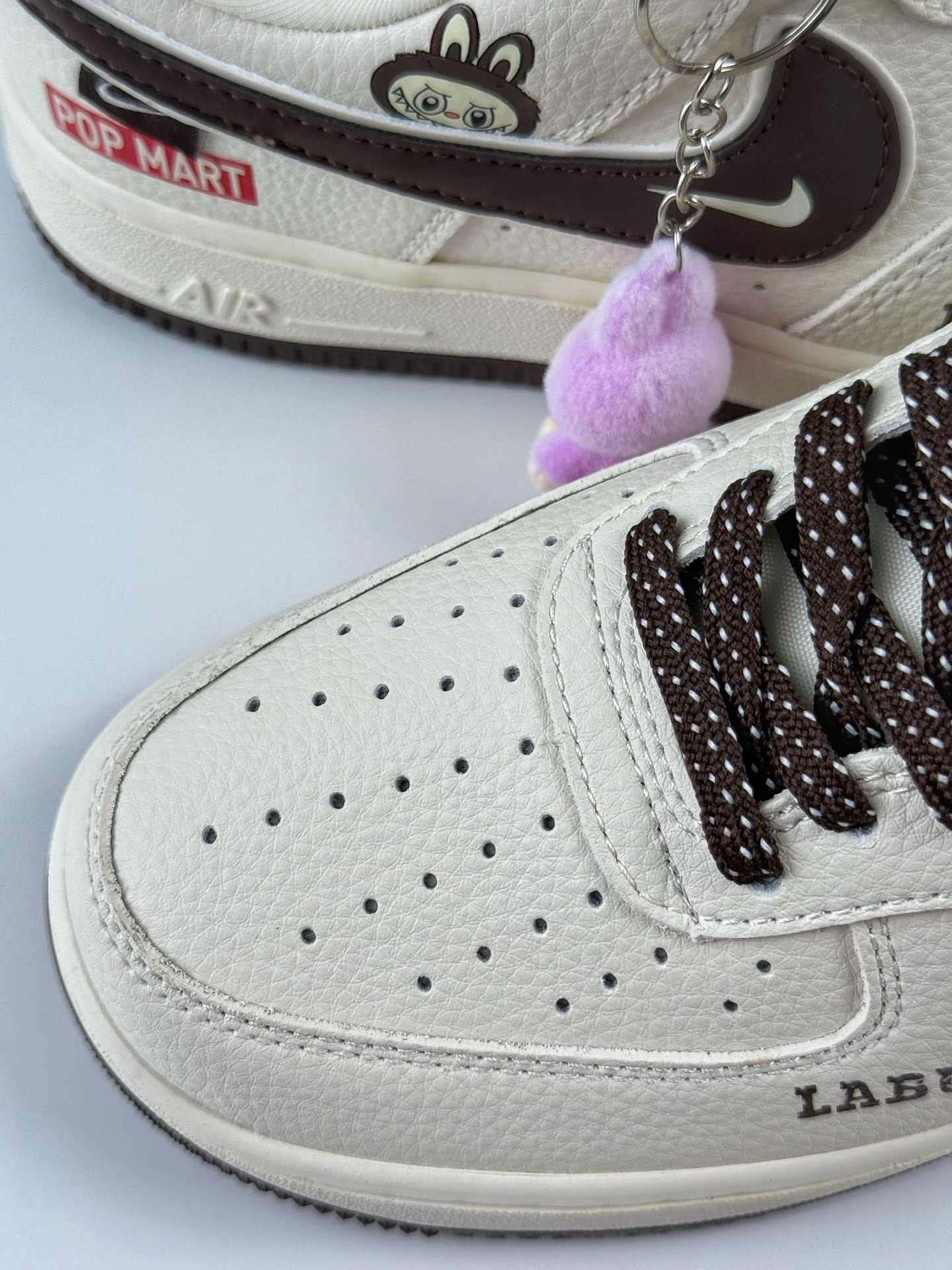 260 Nike Air Force 1 Low 07 x LABUBU 白黑满天星 KJ1688-012-Chinese UA Cheap High Quatity Brand Clothes Bags handbags Sneakers wholesale wholesaler seller from China Factory suppliers Fashion Clothing Shoes best Quality Beautiful Price 260 Nike Air Force 1 Low 07 x LABUBU 白黑满天星 KJ1688-012