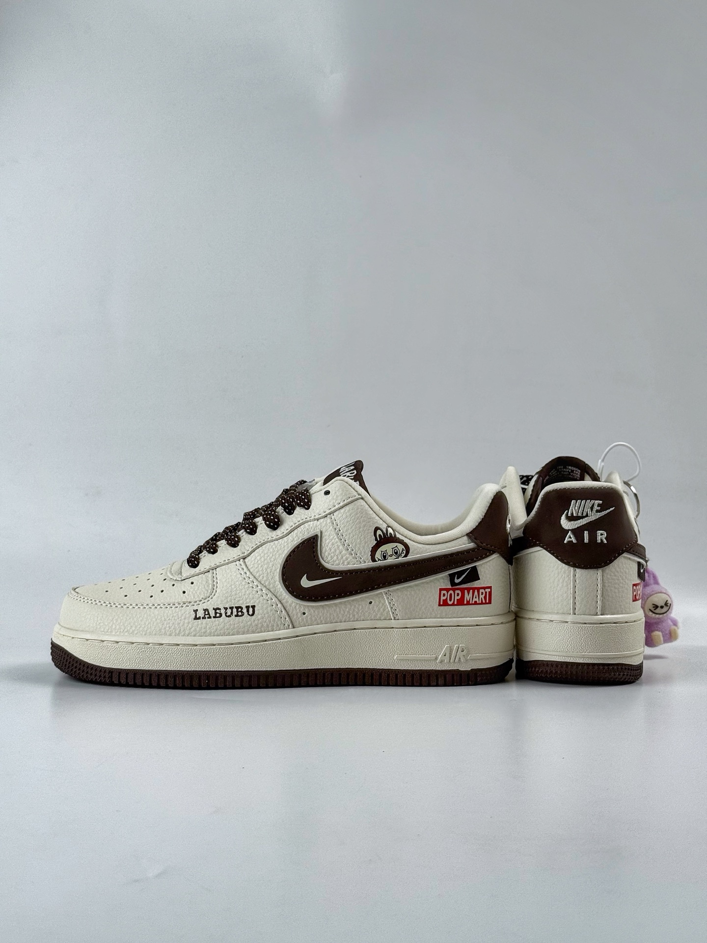 260 Nike Air Force 1 Low 07 x LABUBU 白黑满天星 KJ1688-012-Chinese UA Cheap High Quatity Brand Clothes Bags handbags Sneakers wholesale wholesaler seller from China Factory suppliers Fashion Clothing Shoes best Quality Beautiful Price 260 Nike Air Force 1 Low 07 x LABUBU 白黑满天星 KJ1688-012