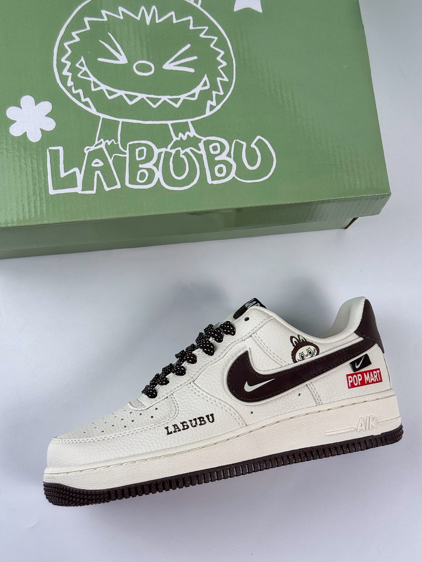 260 Nike Air Force 1 Low 07 x LABUBU 白黑满天星 KJ1688-012-Chinese UA Cheap High Quatity Brand Clothes Bags handbags Sneakers wholesale wholesaler seller from China Factory suppliers Fashion Clothing Shoes best Quality Beautiful Price 260 Nike Air Force 1 Low 07 x LABUBU 白黑满天星 KJ1688-012