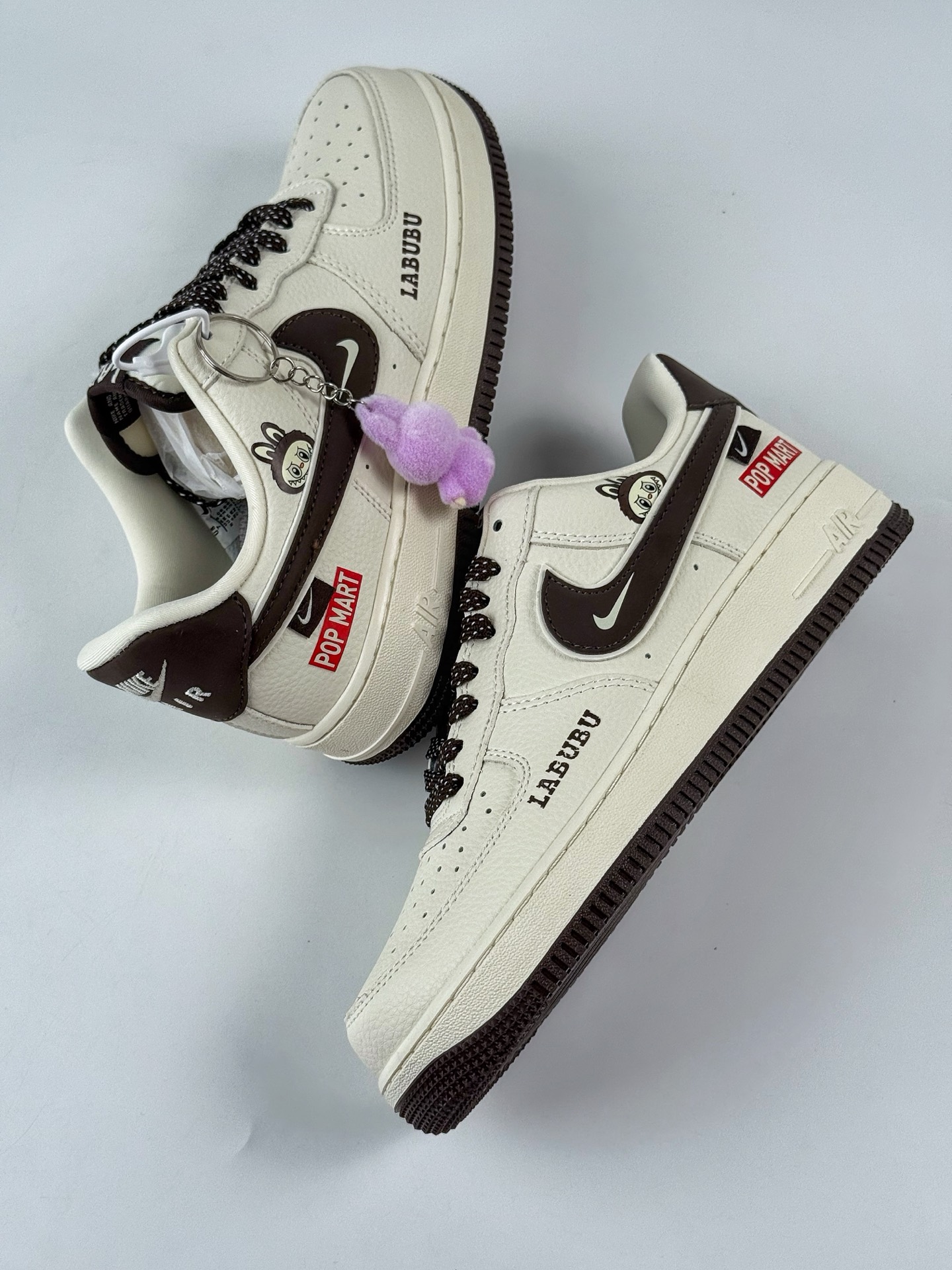 260 Nike Air Force 1 Low 07 x LABUBU 白黑满天星 KJ1688-012-Chinese UA Cheap High Quatity Brand Clothes Bags handbags Sneakers wholesale wholesaler seller from China Factory suppliers Fashion Clothing Shoes best Quality Beautiful Price 260 Nike Air Force 1 Low 07 x LABUBU 白黑满天星 KJ1688-012