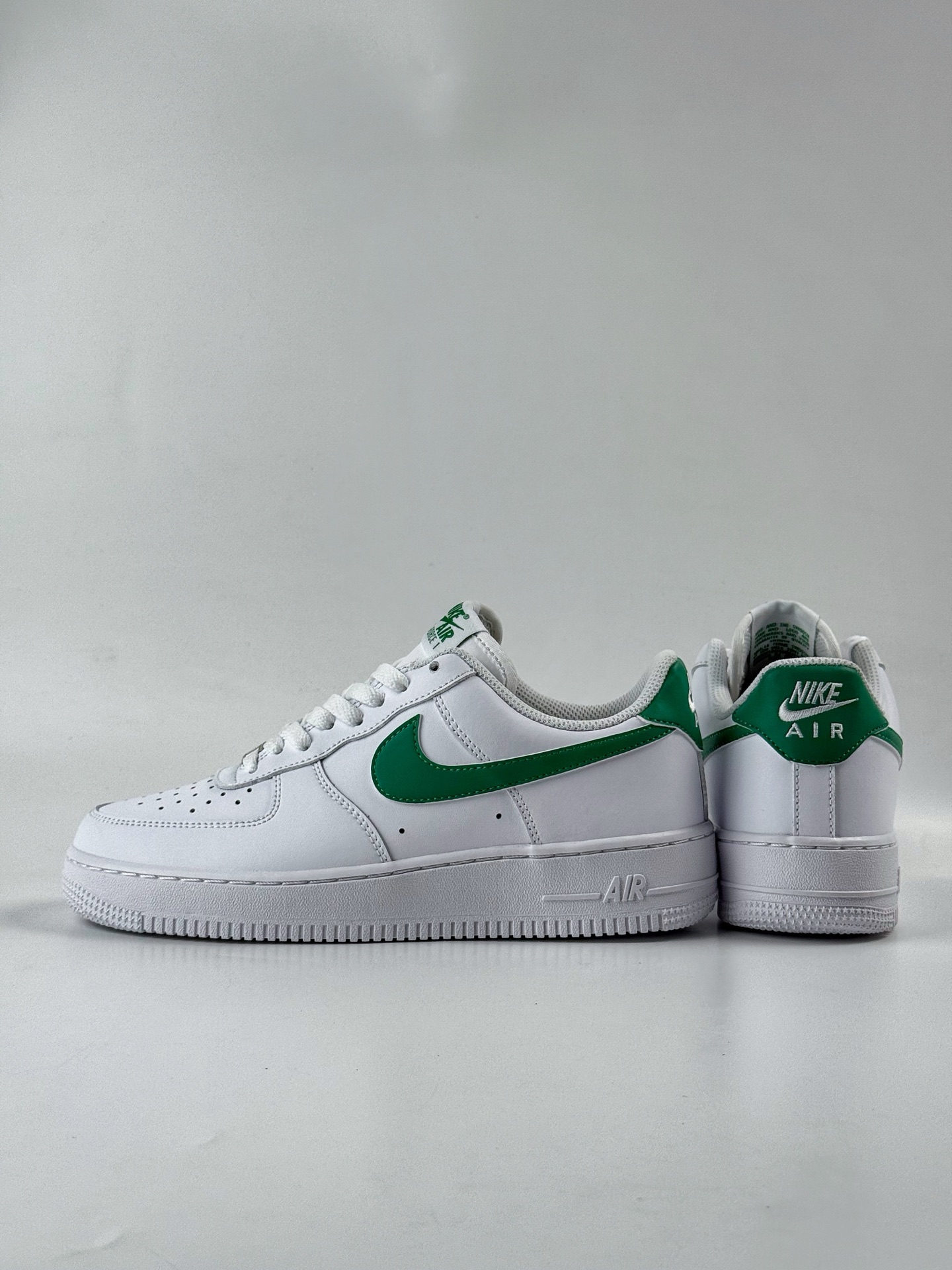 200 Nike Air Force 1 Low 07 白绿色 FJ4146-121-Chinese UA Cheap High Quatity Brand Clothes Bags handbags Sneakers wholesale wholesaler seller from China Factory suppliers Fashion Clothing Shoes best Quality Beautiful Price 200 Nike Air Force 1 Low 07 白绿色 FJ4146-121