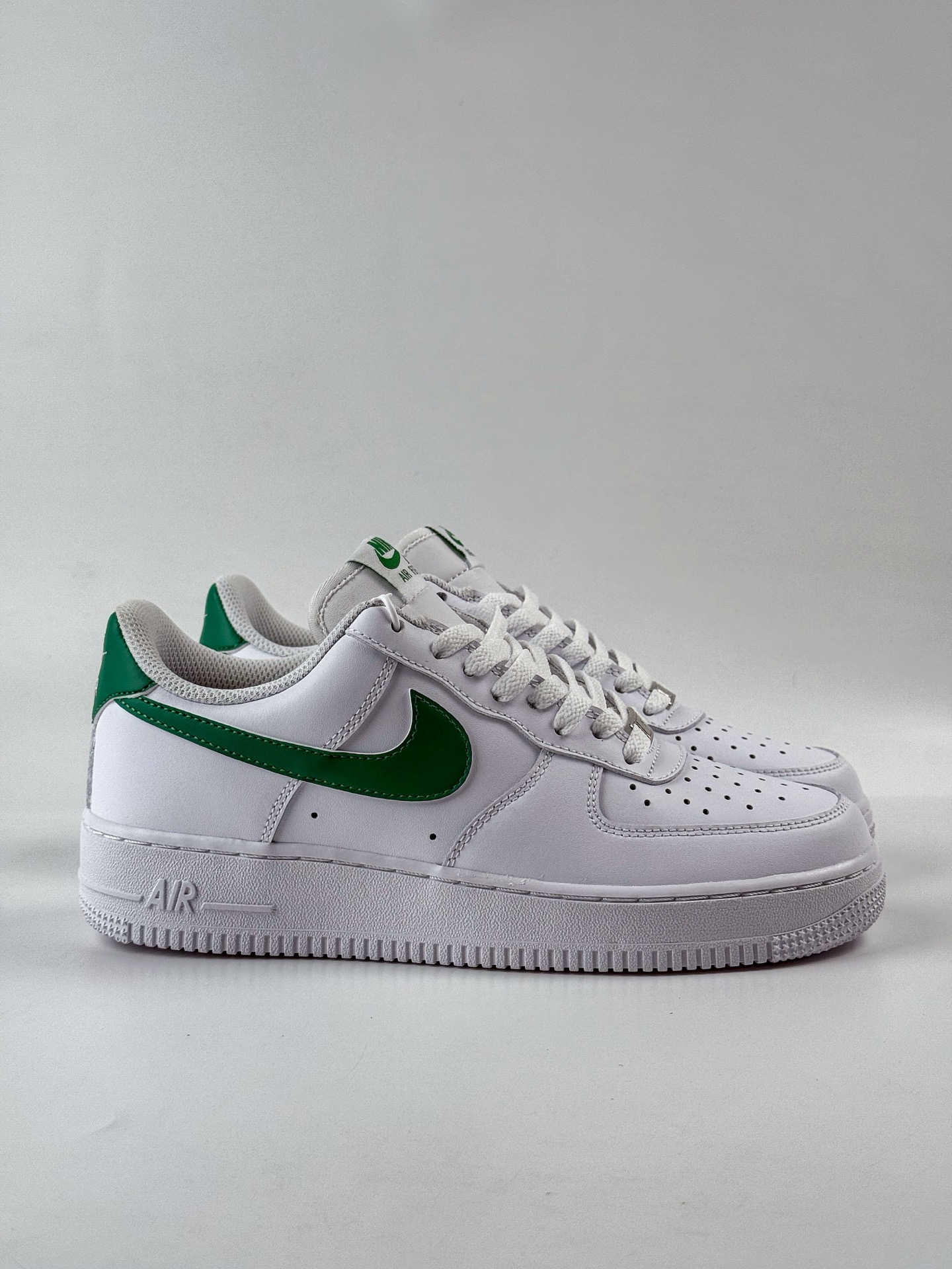 200 Nike Air Force 1 Low 07 白绿色 FJ4146-121-Chinese UA Cheap High Quatity Brand Clothes Bags handbags Sneakers wholesale wholesaler seller from China Factory suppliers Fashion Clothing Shoes best Quality Beautiful Price 200 Nike Air Force 1 Low 07 白绿色 FJ4146-121