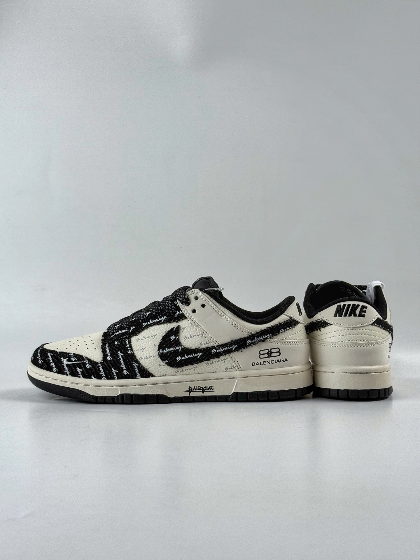 260 Nike SB Dunk Low x Balenciaga 黑白小勾满天星 XD1588-226-Chinese UA Cheap High Quatity Brand Clothes Bags handbags Sneakers wholesale wholesaler seller from China Factory suppliers Fashion Clothing Shoes best Quality Beautiful Price 260 Nike SB Dunk Low x Balenciaga 黑白小勾满天星 XD1588-226