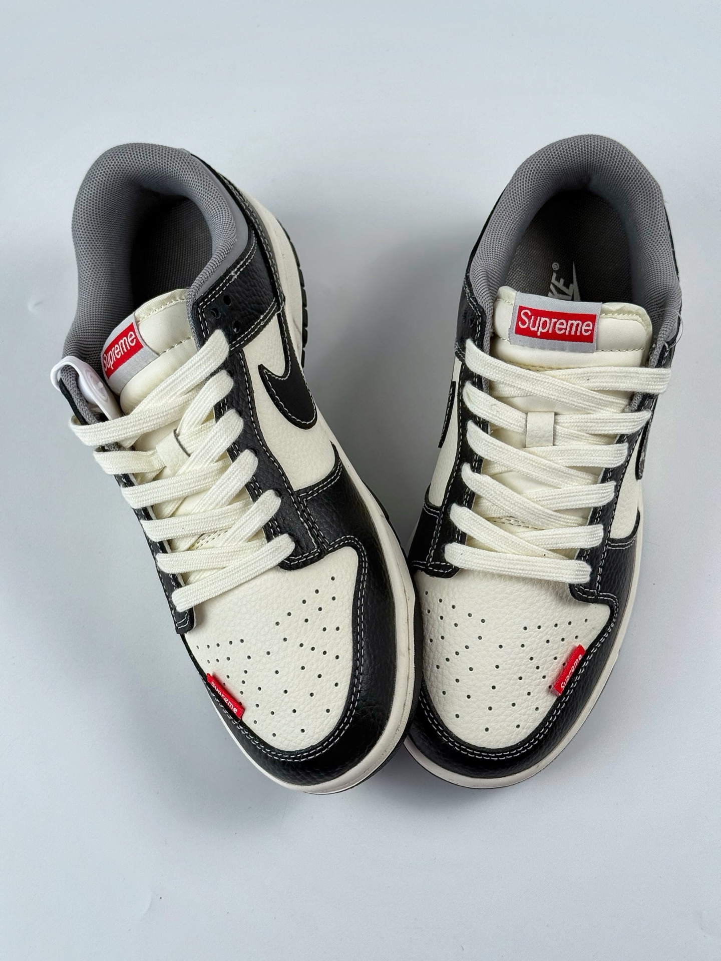 260 Nike SB Dunk Low x Superme 黑白 HS2506-210-Chinese UA Cheap High Quatity Brand Clothes Bags handbags Sneakers wholesale wholesaler seller from China Factory suppliers Fashion Clothing Shoes best Quality Beautiful Price 260 Nike SB Dunk Low x Superme 黑白 HS2506-210