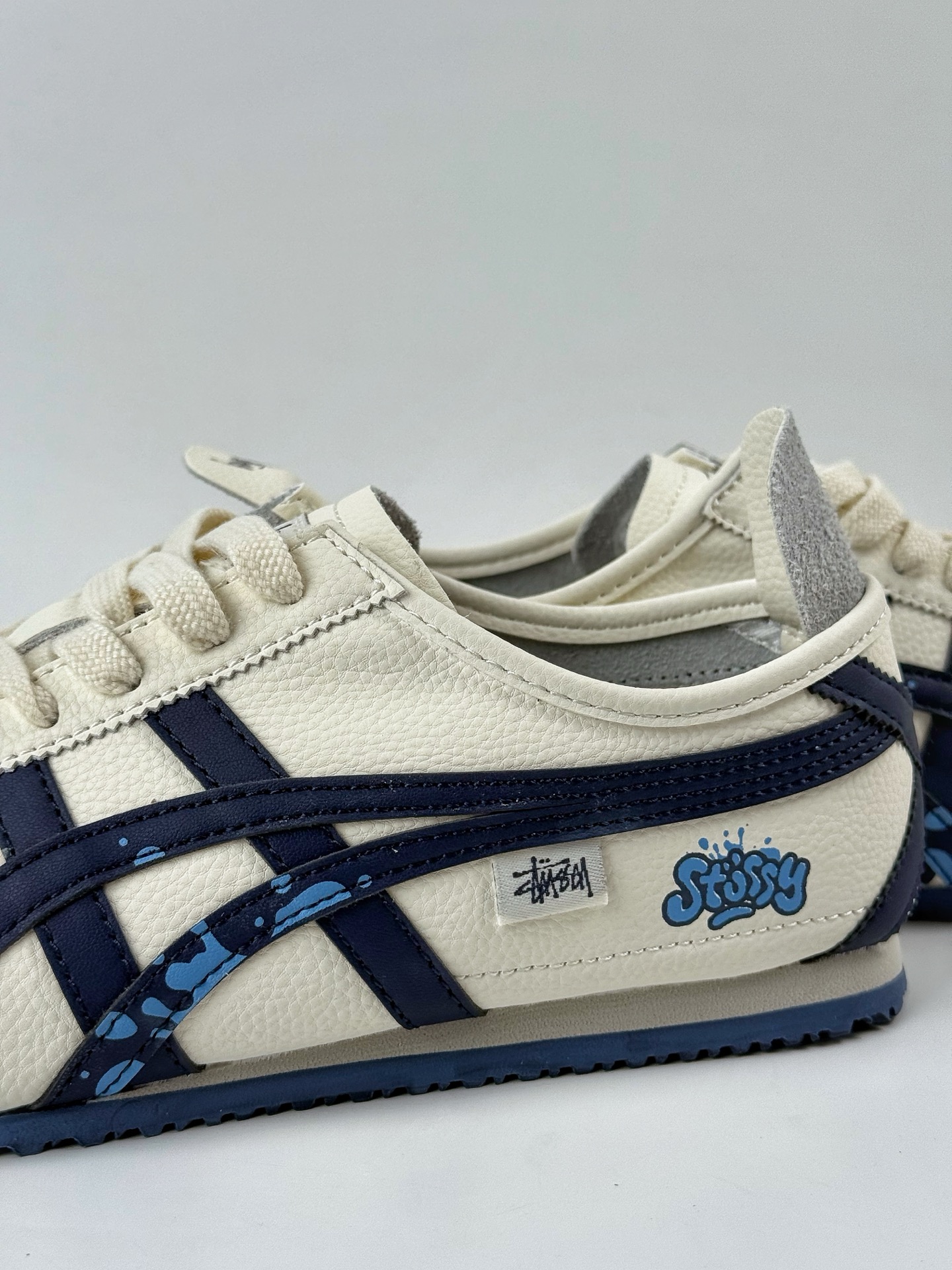 220 Onitsuka Tiger Mexico 66 Paraty x Stussy 百搭单品 板鞋 DL408-142-Chinese UA Cheap High Quatity Brand Clothes Bags handbags Sneakers wholesale wholesaler seller from China Factory suppliers Fashion Clothing Shoes best Quality Beautiful Price 220 Onitsuka Tiger Mexico 66 Paraty x Stussy 百搭单品 板鞋 DL408-142