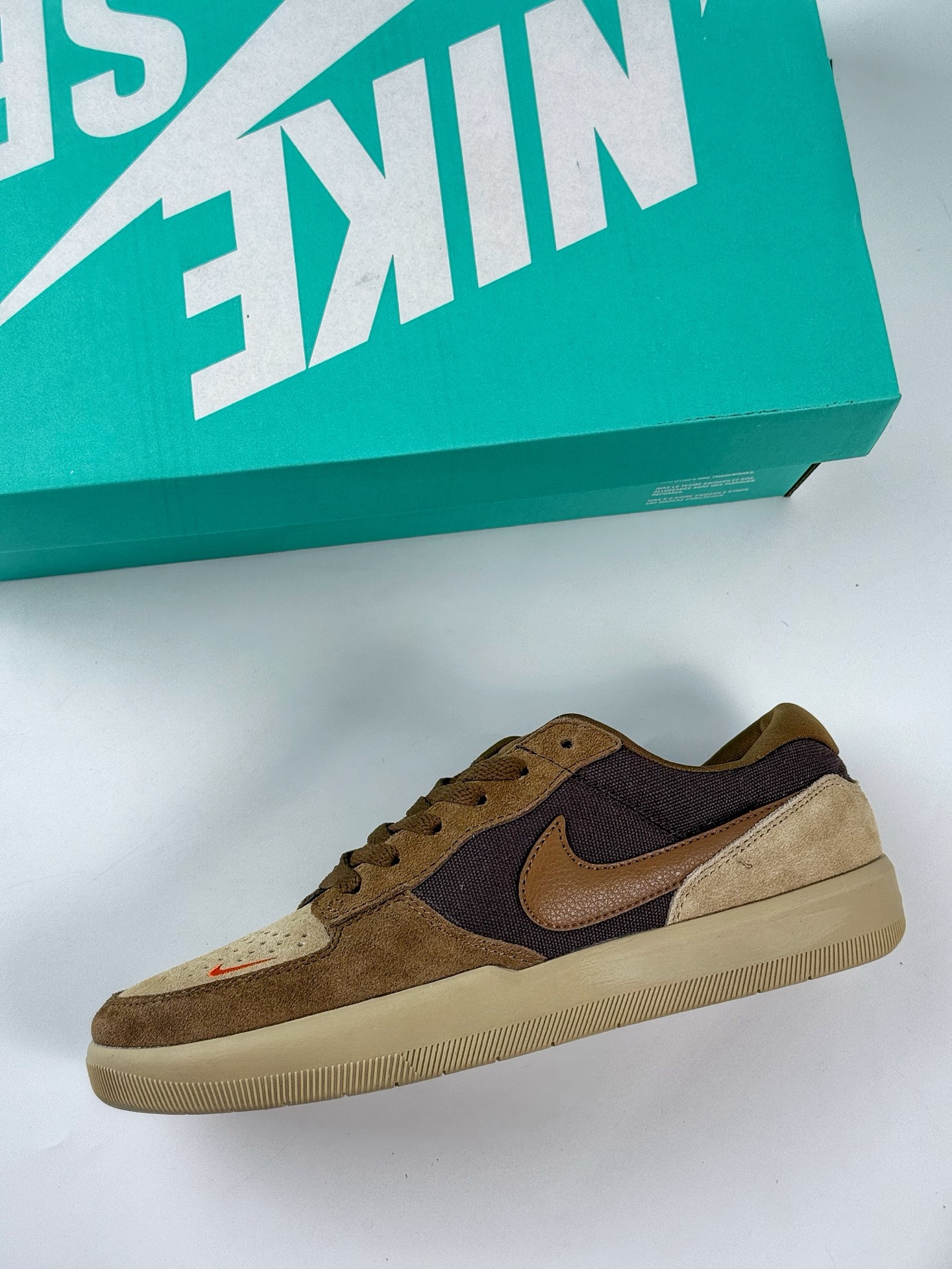 150 耐克Nike SB Force 58 纯原版本 硫化杯底 传统篮球风格 DV5477-201-Chinese UA Cheap High Quatity Brand Clothes Bags handbags Sneakers wholesale wholesaler seller from China Factory suppliers Fashion Clothing Shoes best Quality Beautiful Price 150 耐克Nike SB Force 58 纯原版本 硫化杯底 传统篮球风格 DV5477-201