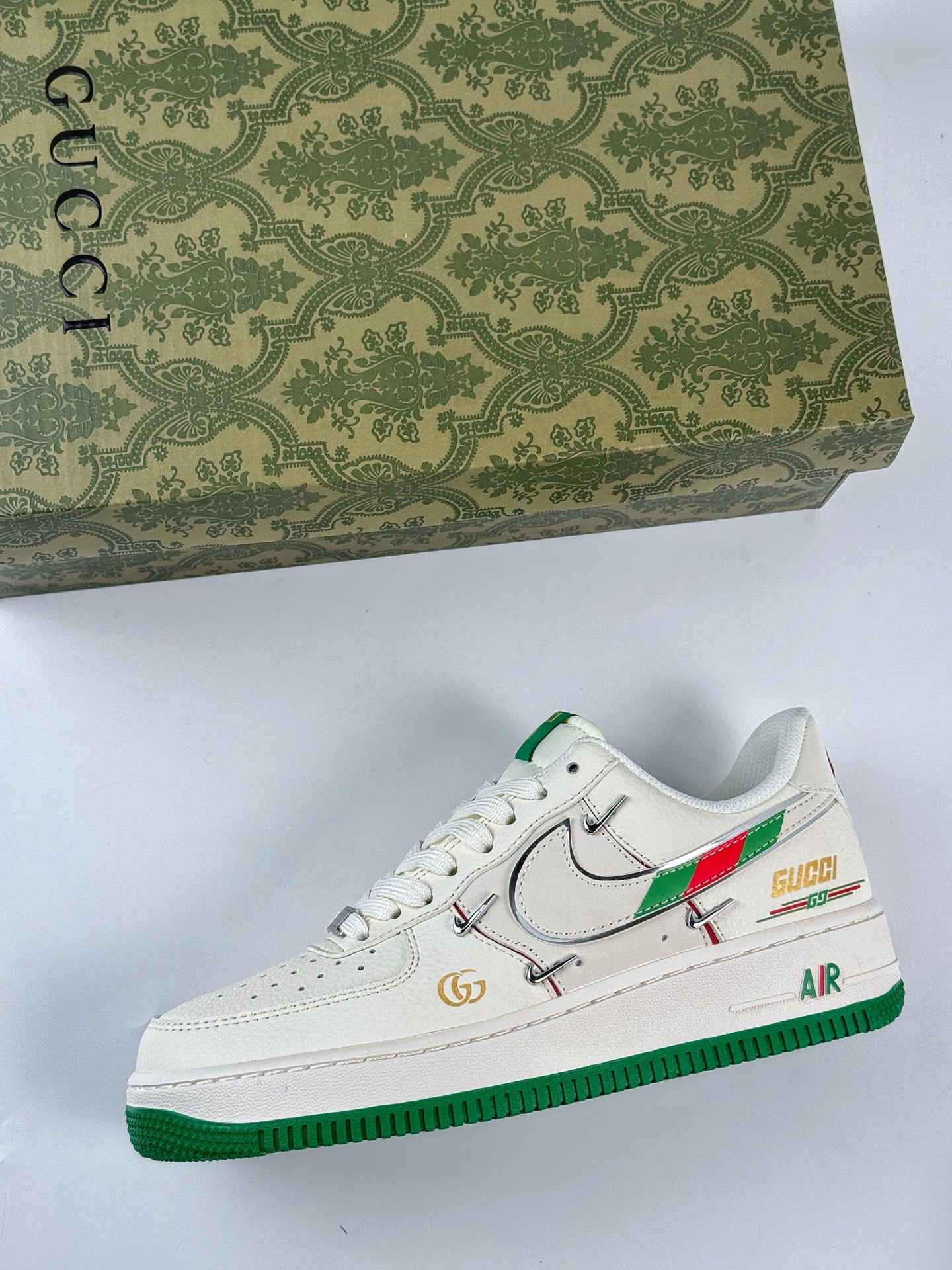260 Nike Air Force 1 Low 07 x GUCCI 米绿四小勾 XS2869-002-Chinese UA Cheap High Quatity Brand Clothes Bags handbags Sneakers wholesale wholesaler seller from China Factory suppliers Fashion Clothing Shoes best Quality Beautiful Price 260 Nike Air Force 1 Low 07 x GUCCI 米绿四小勾 XS2869-002