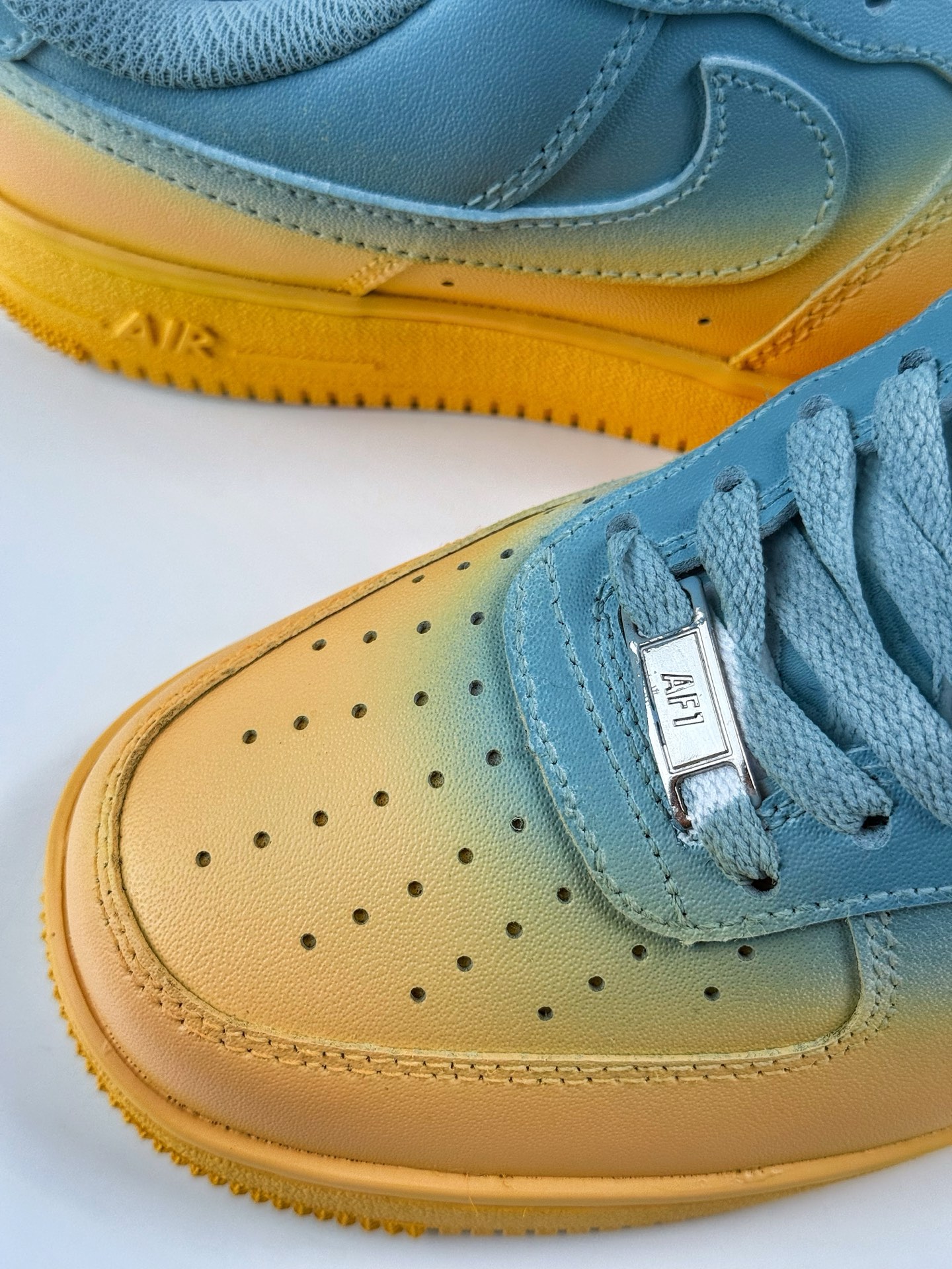 260 Nike Air Force 1 Low 07 橙蓝渐变 GS9875-002-Chinese UA Cheap High Quatity Brand Clothes Bags handbags Sneakers wholesale wholesaler seller from China Factory suppliers Fashion Clothing Shoes best Quality Beautiful Price 260 Nike Air Force 1 Low 07 橙蓝渐变 GS9875-002