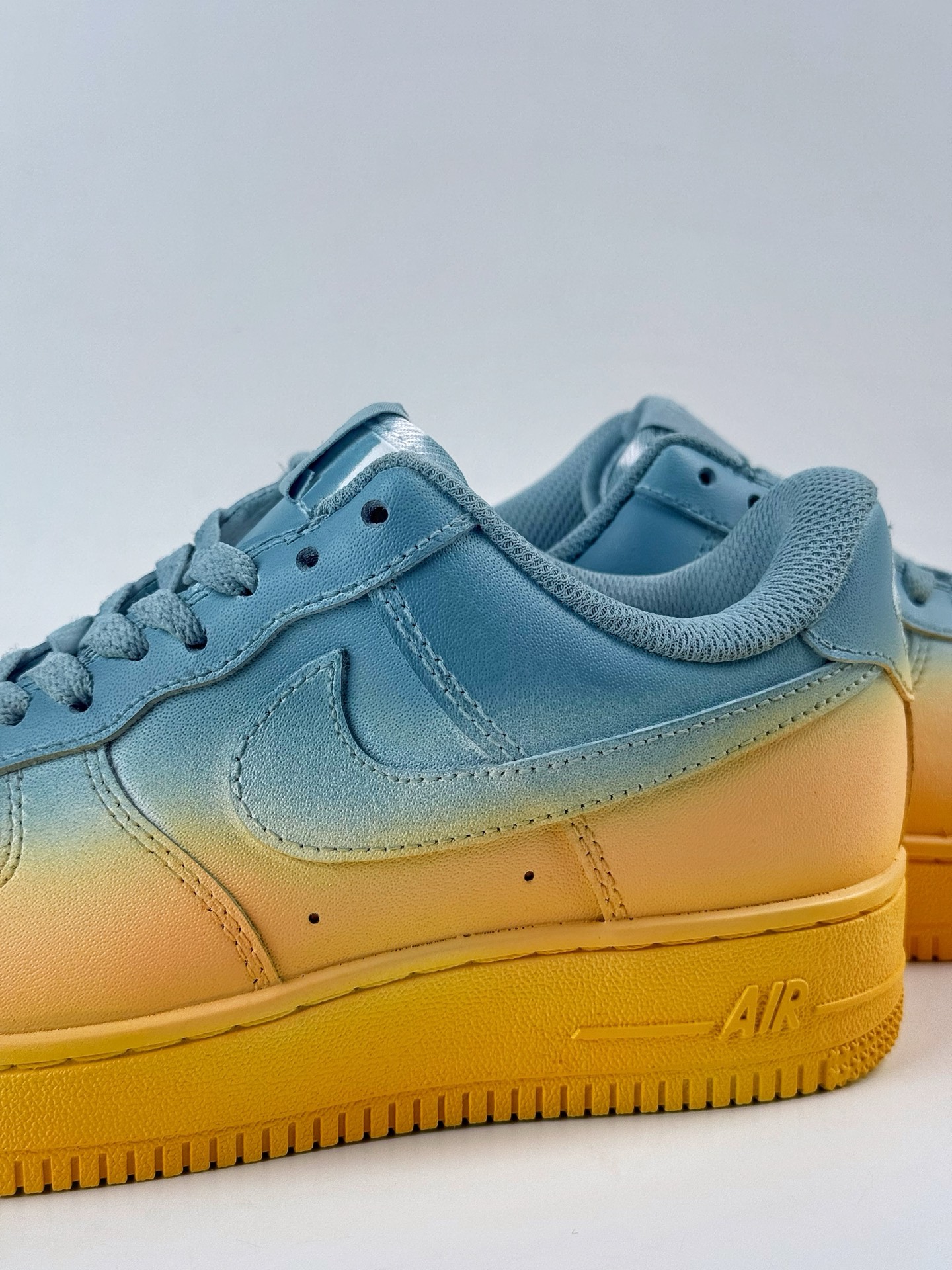 260 Nike Air Force 1 Low 07 橙蓝渐变 GS9875-002-Chinese UA Cheap High Quatity Brand Clothes Bags handbags Sneakers wholesale wholesaler seller from China Factory suppliers Fashion Clothing Shoes best Quality Beautiful Price 260 Nike Air Force 1 Low 07 橙蓝渐变 GS9875-002