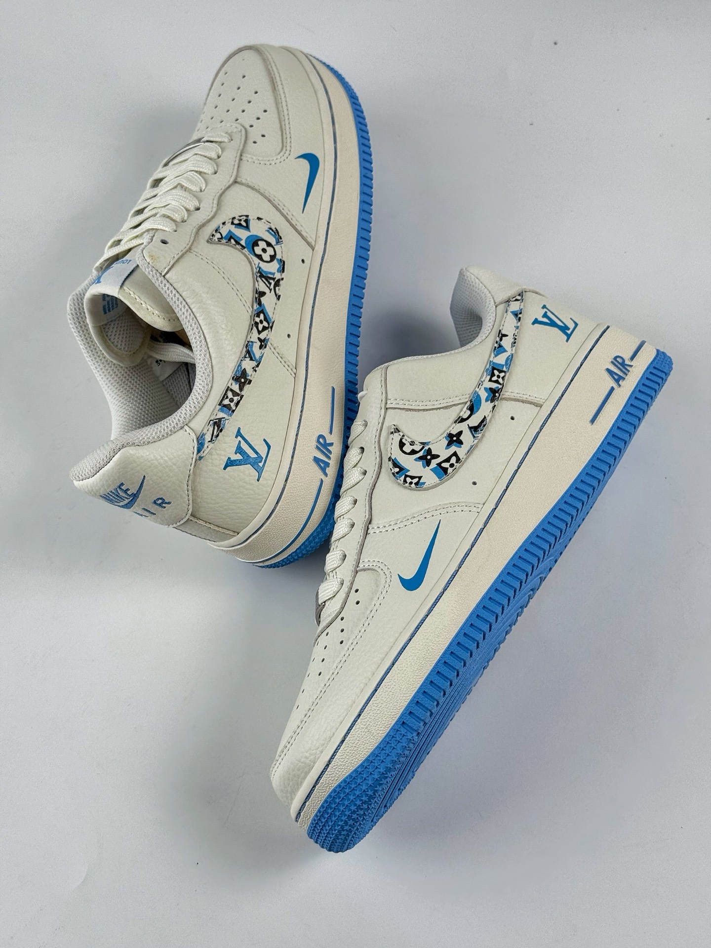 260 Nike Air Force 1 Low 07 x Louis Vuitton 米蓝小勾 LW9279-017