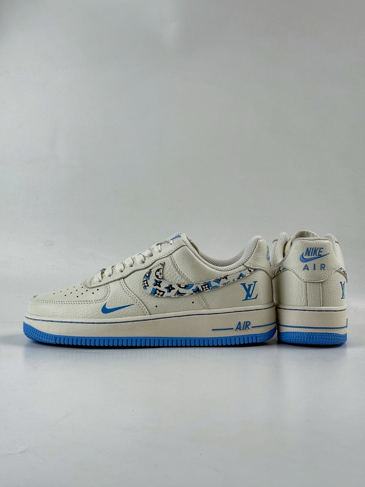 260 Nike Air Force 1 Low 07 x Louis Vuitton 米蓝小勾 LW9279-017