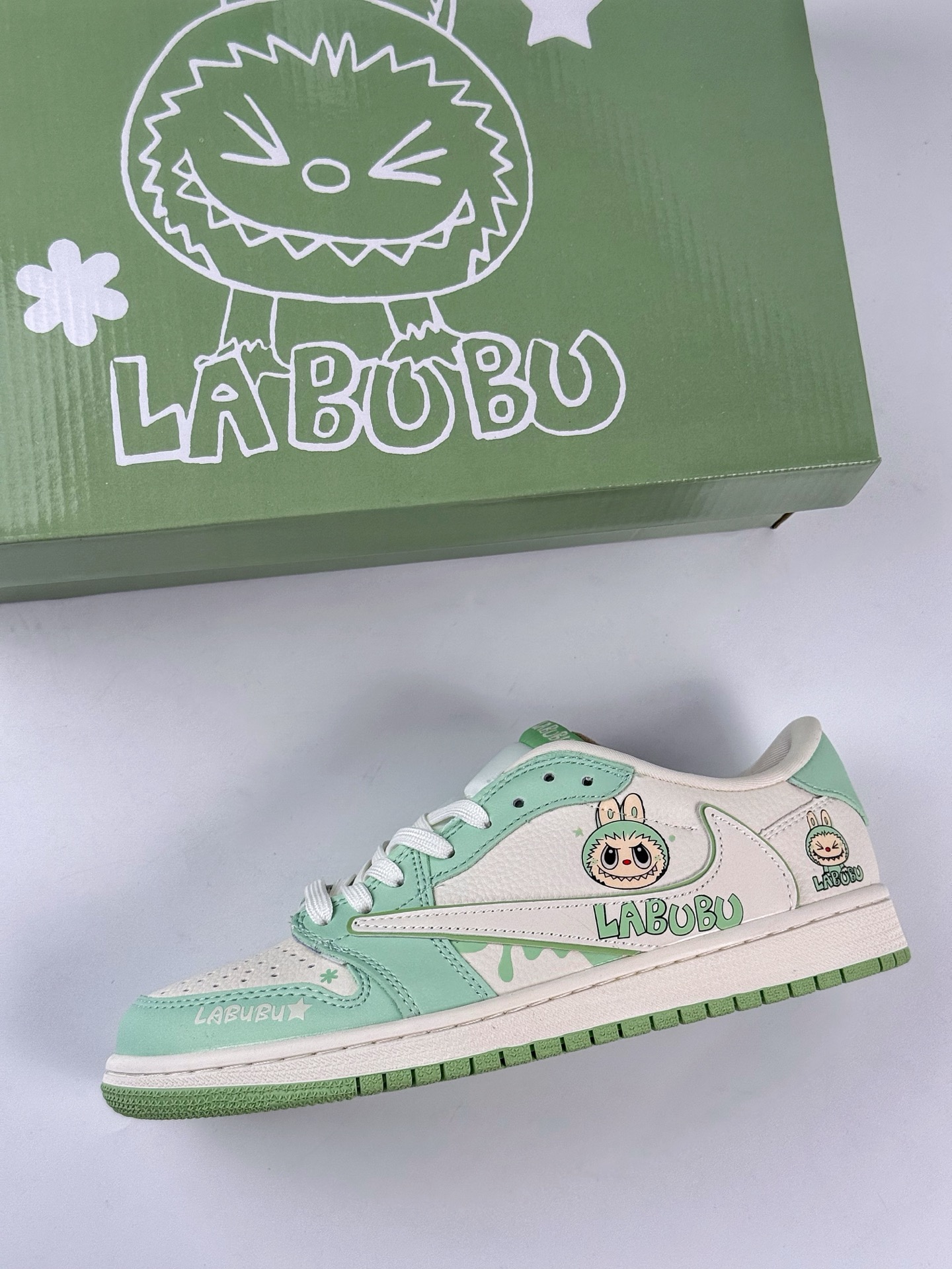 260 Travis Scott x Nike Air Jordan 1 Low x 拉布布涂鸦 Air Jordan 1 Low 反转绿白拉布布倒钩  XB1979-018-Chinese  UA Cheap High Quatity Brand  Clothes Bags handbags Sneakers wholesale wholesaler seller from China Factory suppliers Fashion Clothing  Shoes best Quality Beautiful Price  260 Travis Scott x Nike Air Jordan 1 Low x 拉布布涂鸦 Air Jordan 1 Low 反转绿白拉布布倒钩  XB1979-018
