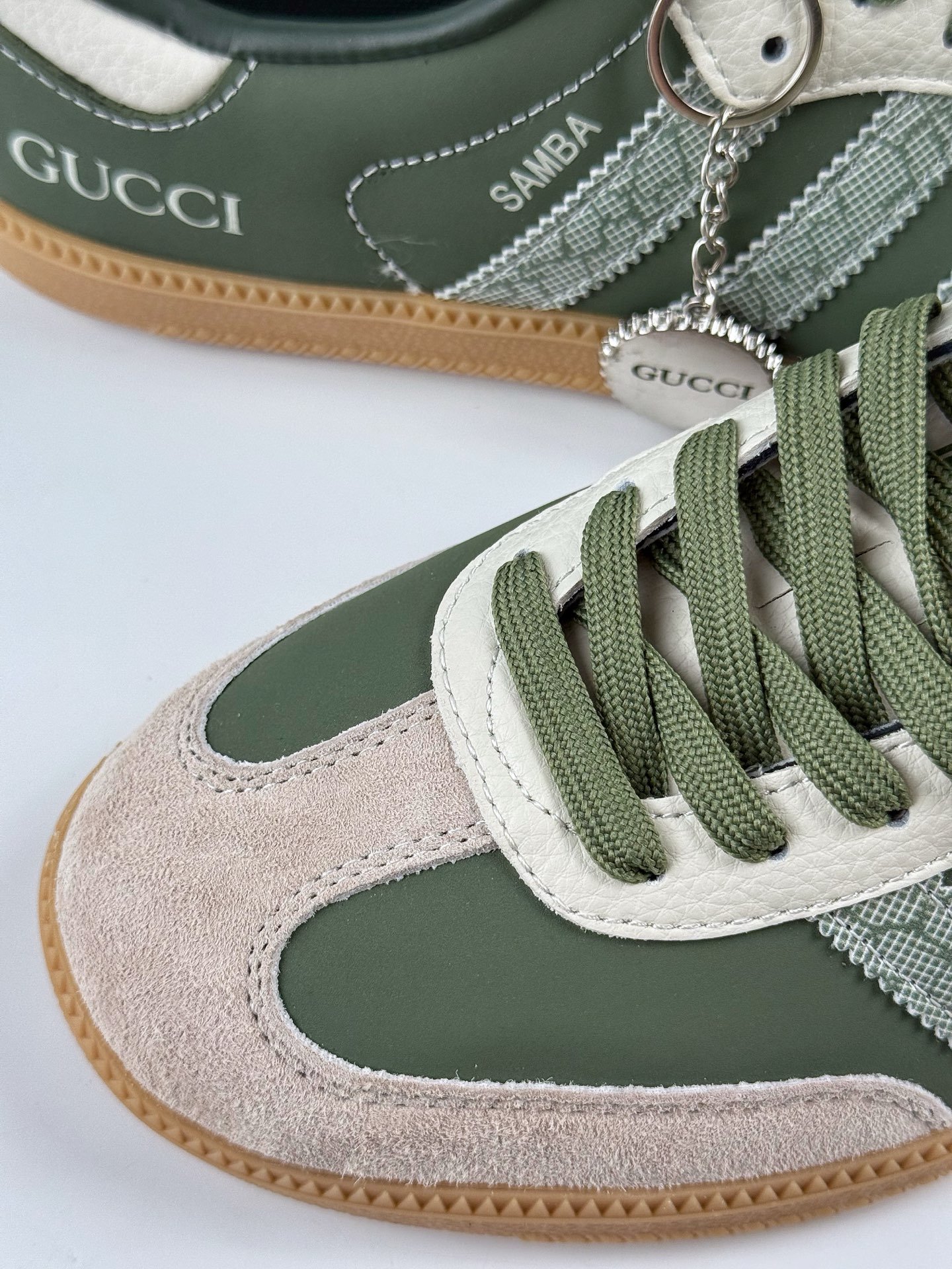 adidoriginals Samba OG x GUCCI 灰绿 桑巴舞系列复古经典轻便板鞋  DX0011