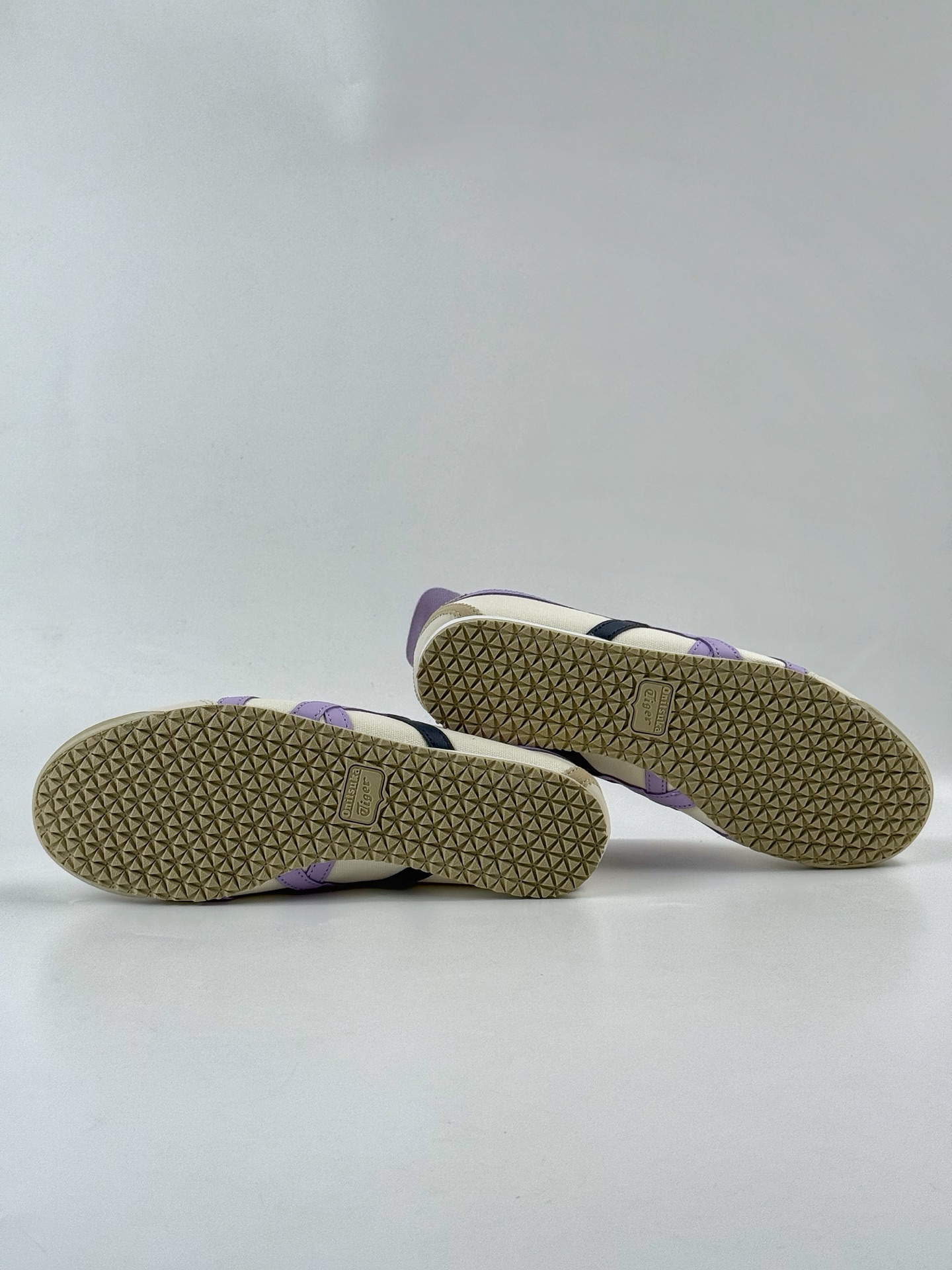 Onitsuka Tiger Mexico 66 SLIP-ON 搭单品 板鞋  1183A360-212