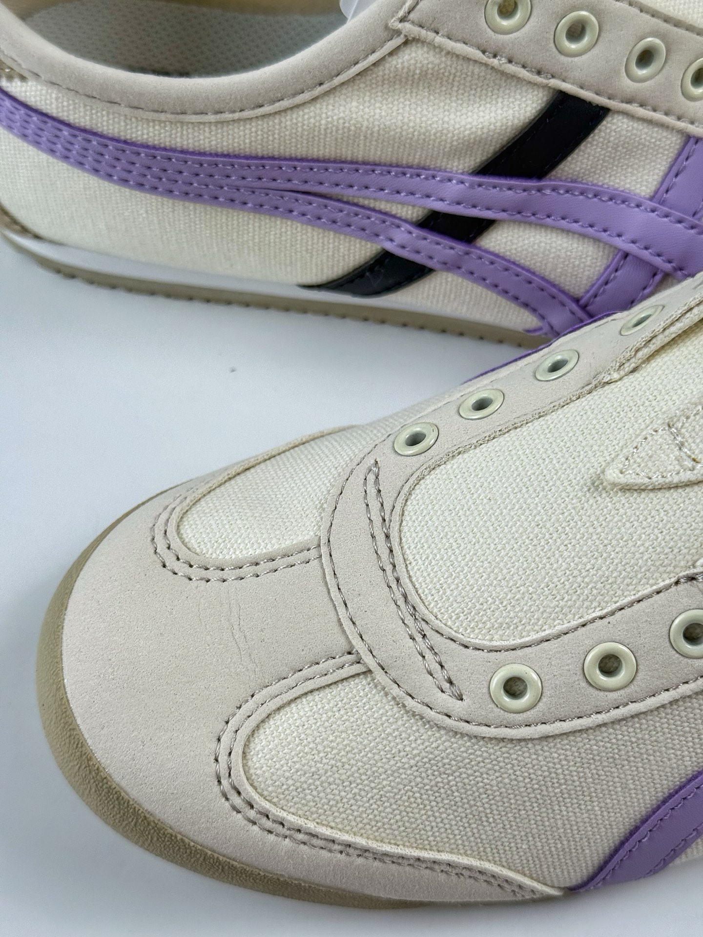 Onitsuka Tiger Mexico 66 SLIP-ON 搭单品 板鞋  1183A360-212