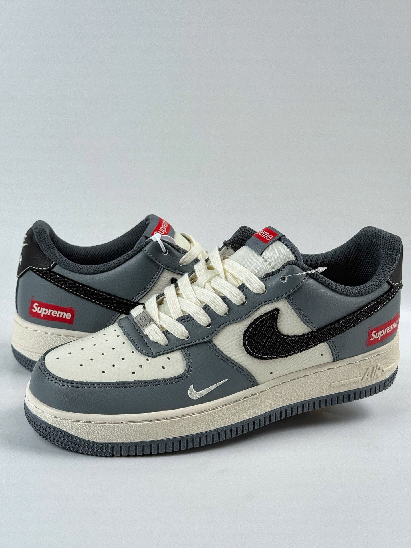 Nike Air Force 1 Low 07 x Supreme 灰白小勾  HS8068-046