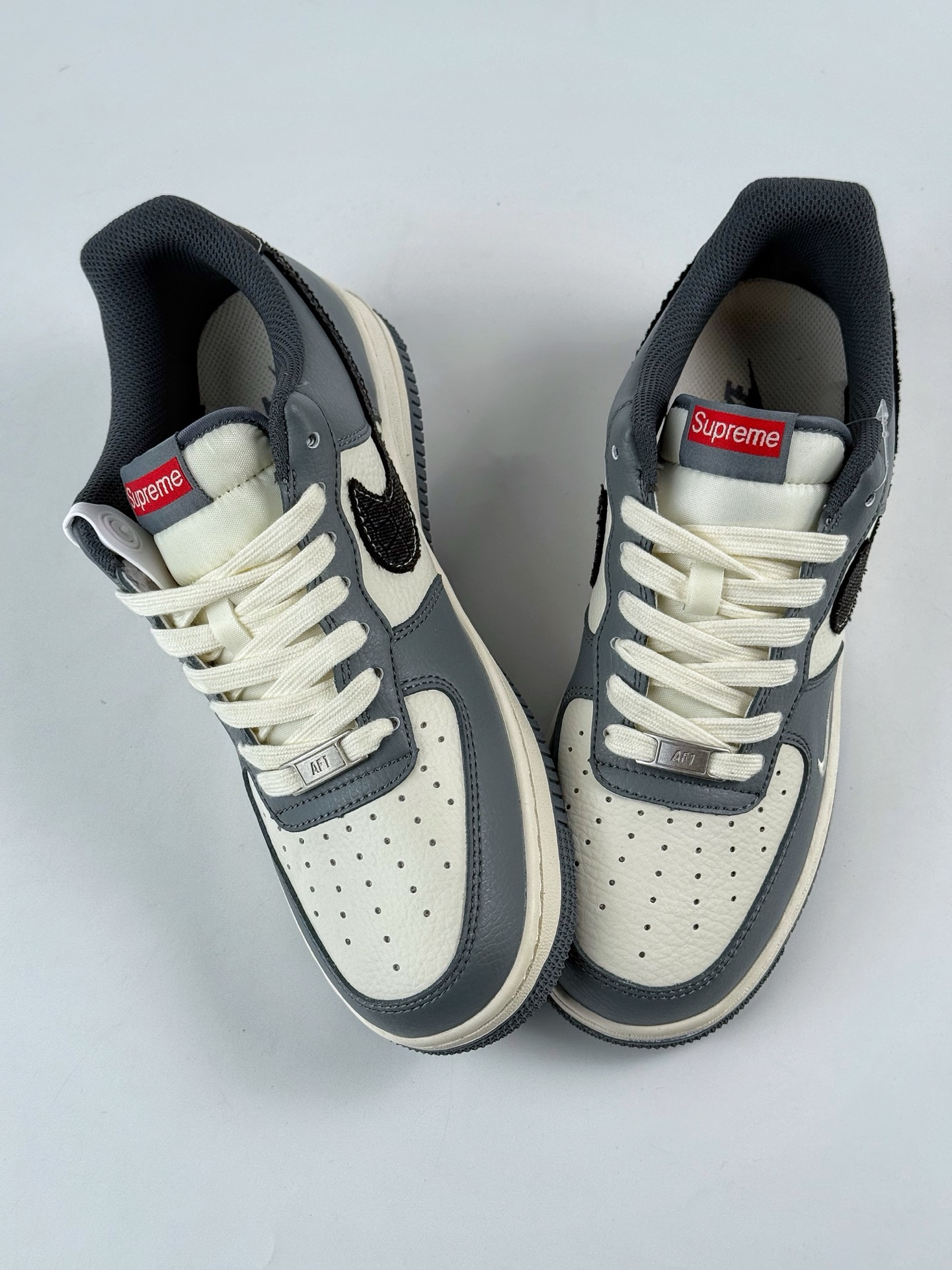Nike Air Force 1 Low 07 x Supreme 灰白小勾  HS8068-046
