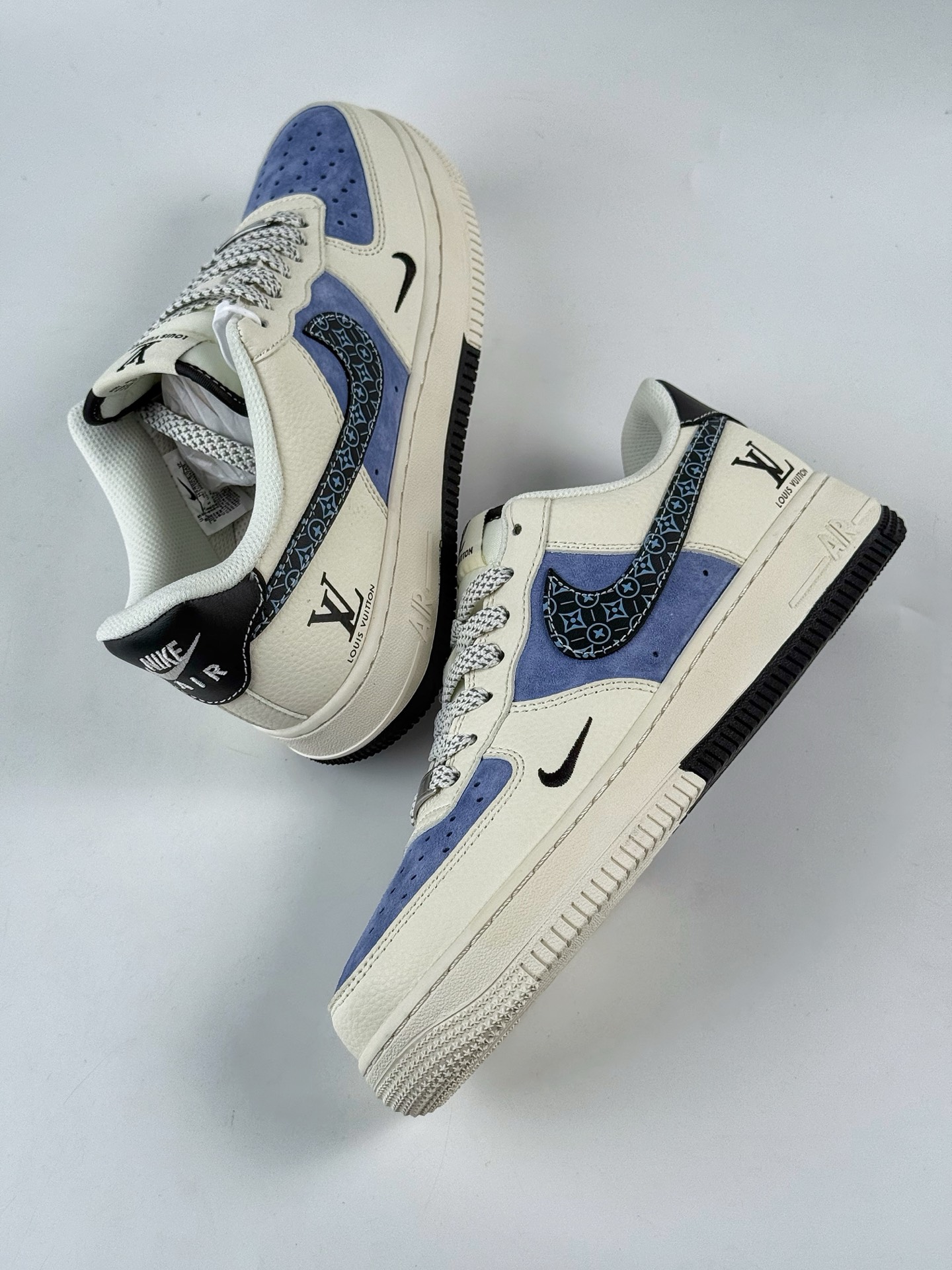Nike Air Force 1 Low 07 x Louis Vuitton 白蓝小勾满天星  HS8068-049