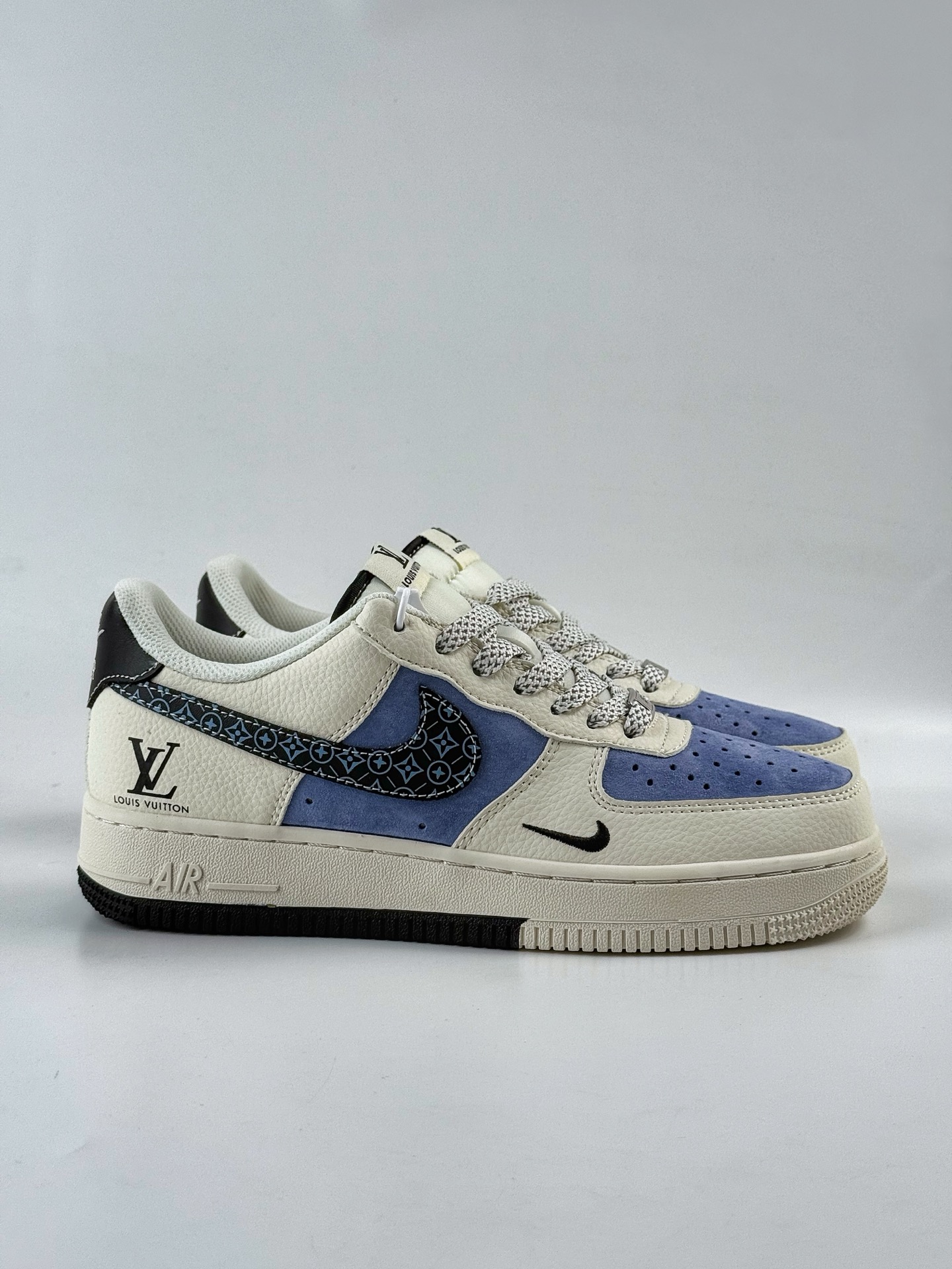 Nike Air Force 1 Low 07 x Louis Vuitton 白蓝小勾满天星  HS8068-049
