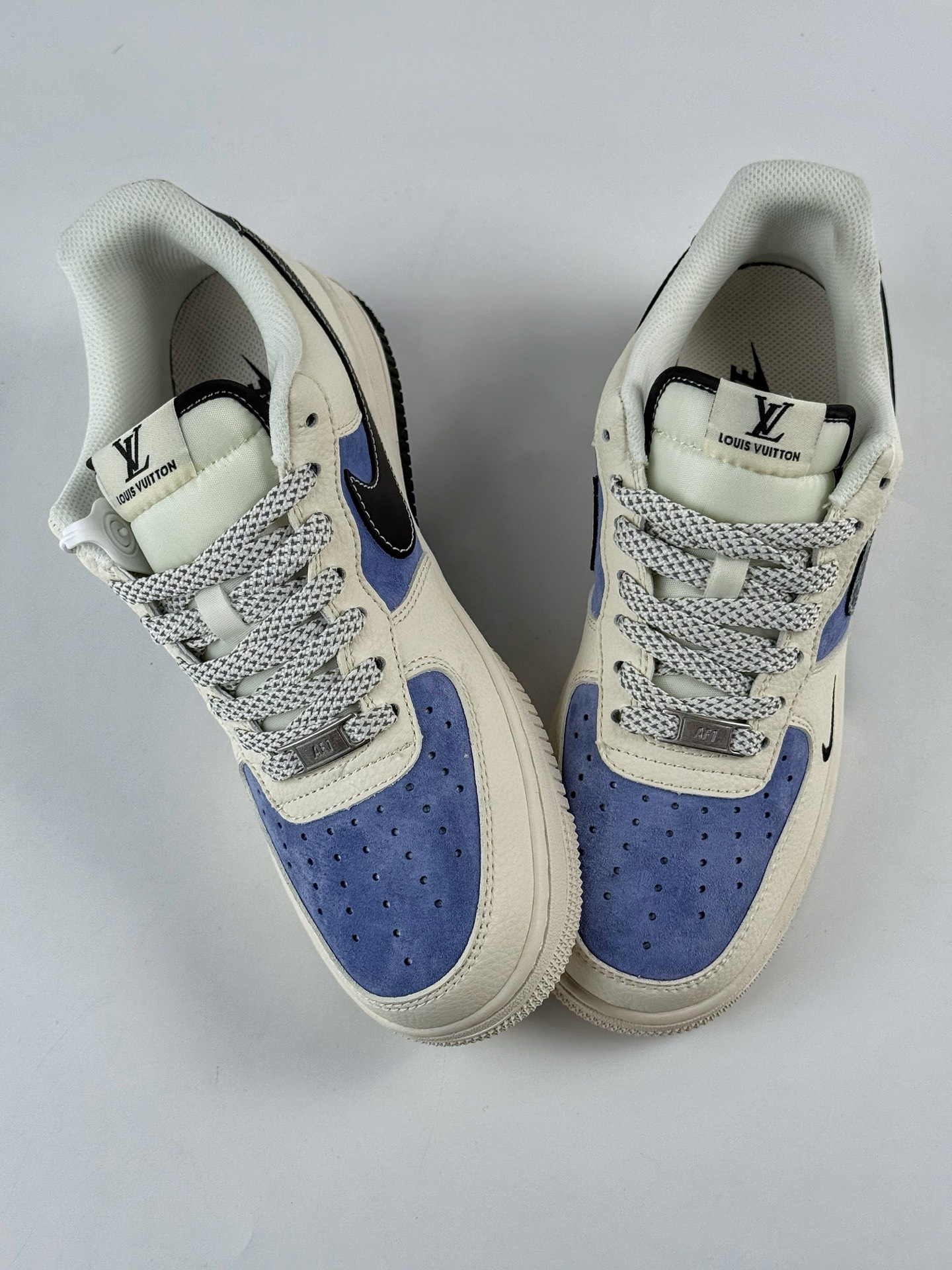 Nike Air Force 1 Low 07 x Louis Vuitton 白蓝小勾满天星  HS8068-049