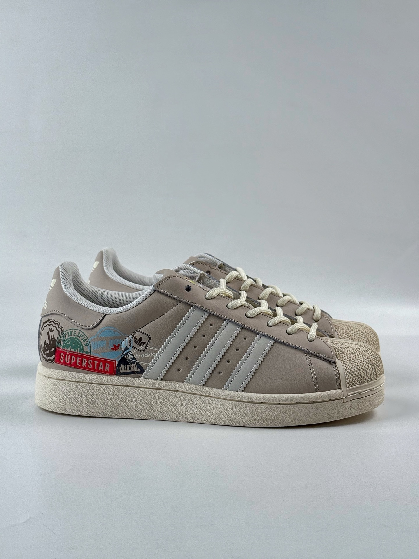 AdidOriginals Superstar 棕灰 JR1330