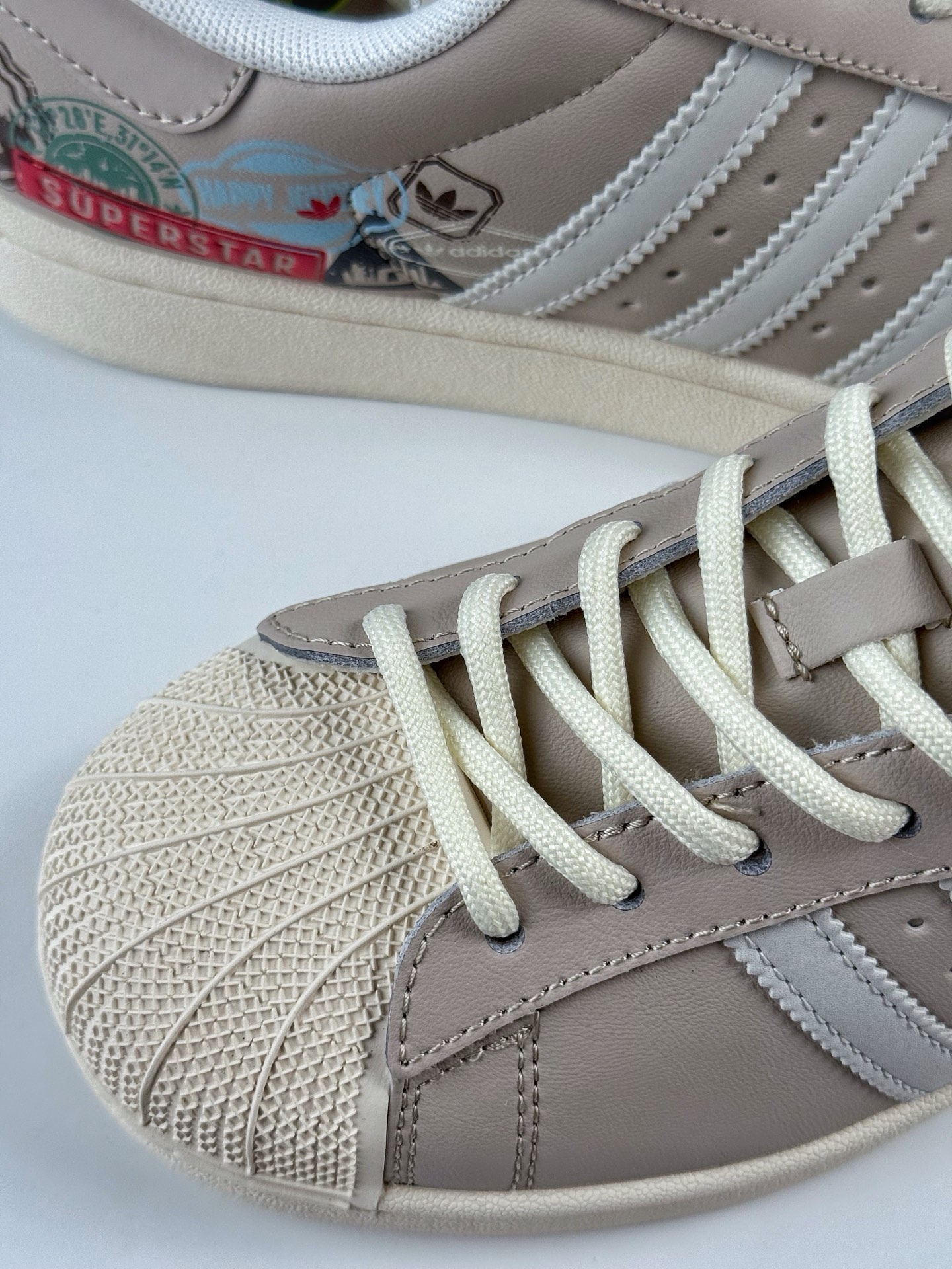 AdidOriginals Superstar 棕灰 JR1330