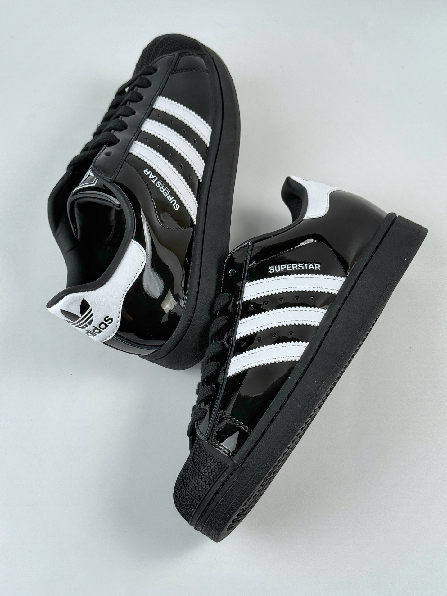 AdidOriginals Superstar 黑白  JH7756