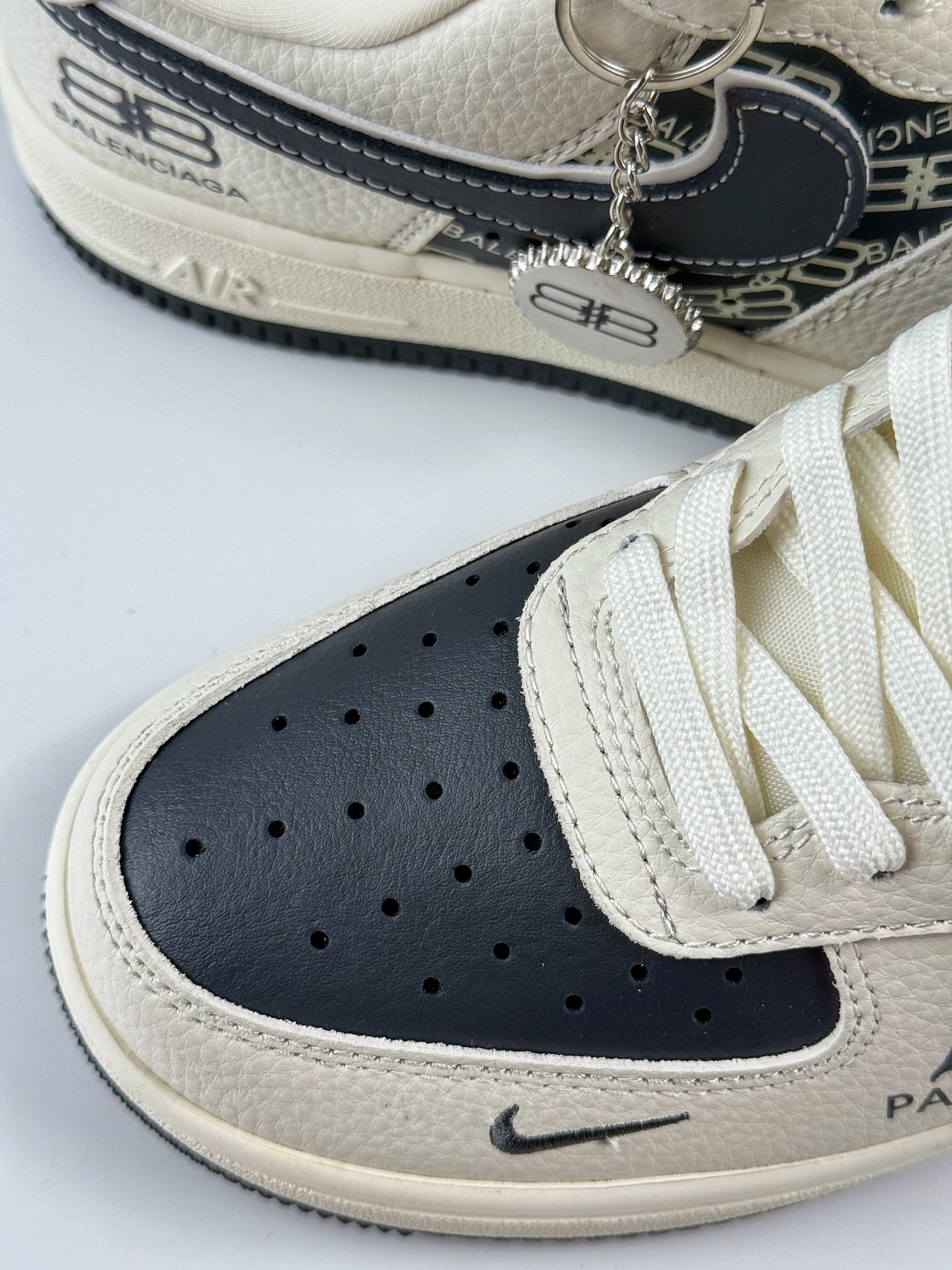 Nike Air Force 1 Low 07 x Balenciaga 白黑小勾 XL1979-103