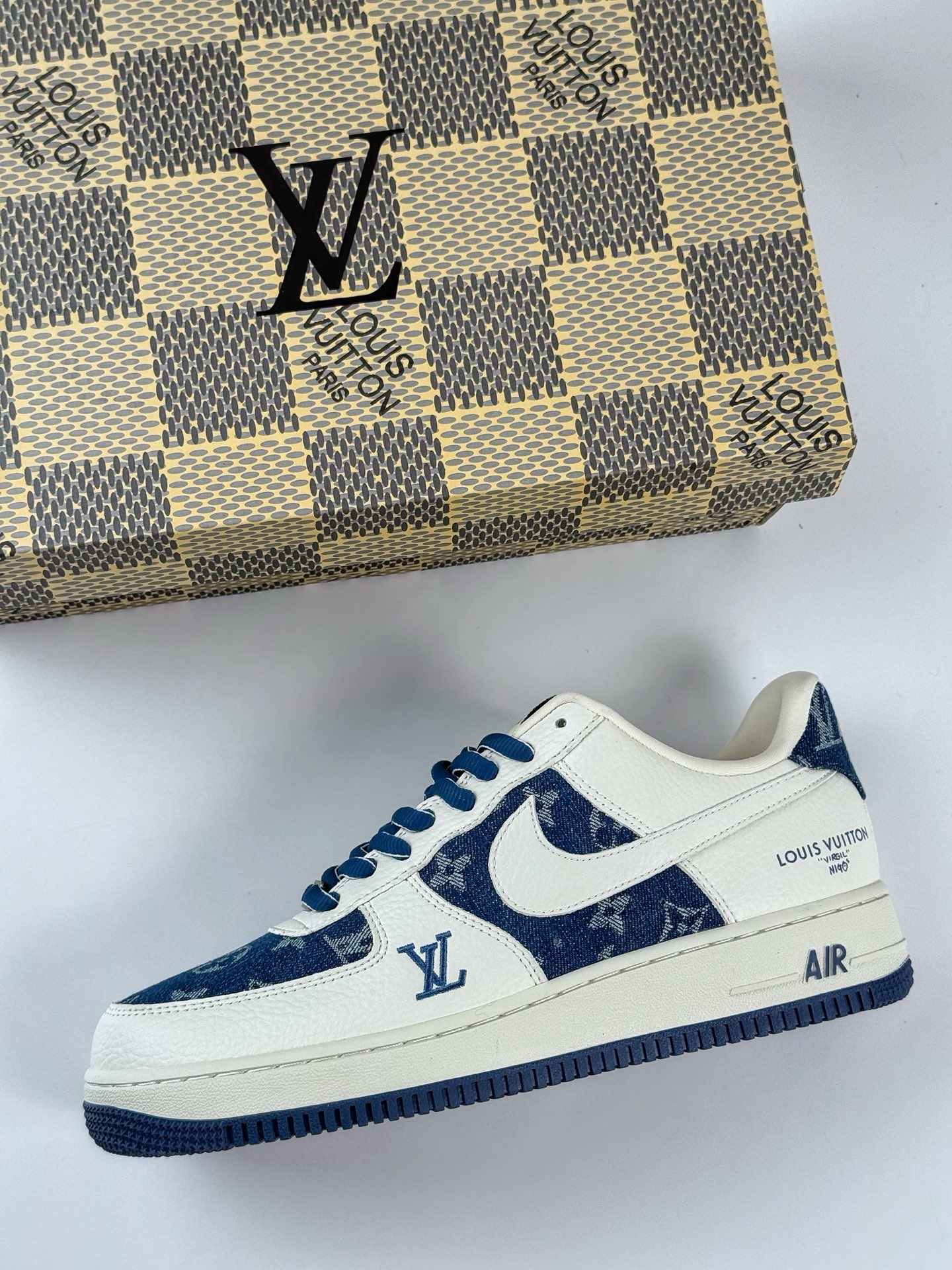 Nike Air Force 1 Low 07 x Louis Vuitton 白蓝牛仔  SC9207-536