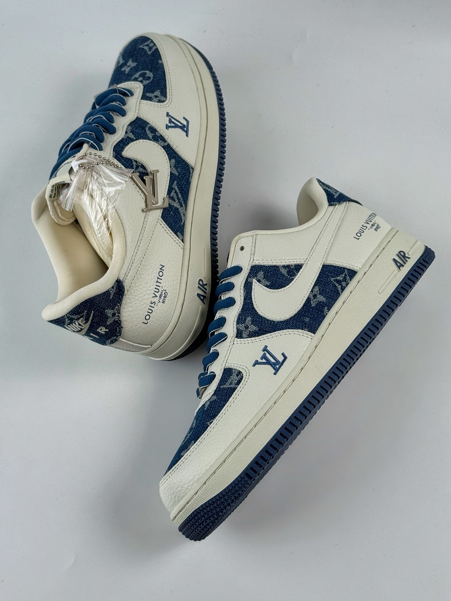 Nike Air Force 1 Low 07 x Louis Vuitton 白蓝牛仔  SC9207-536