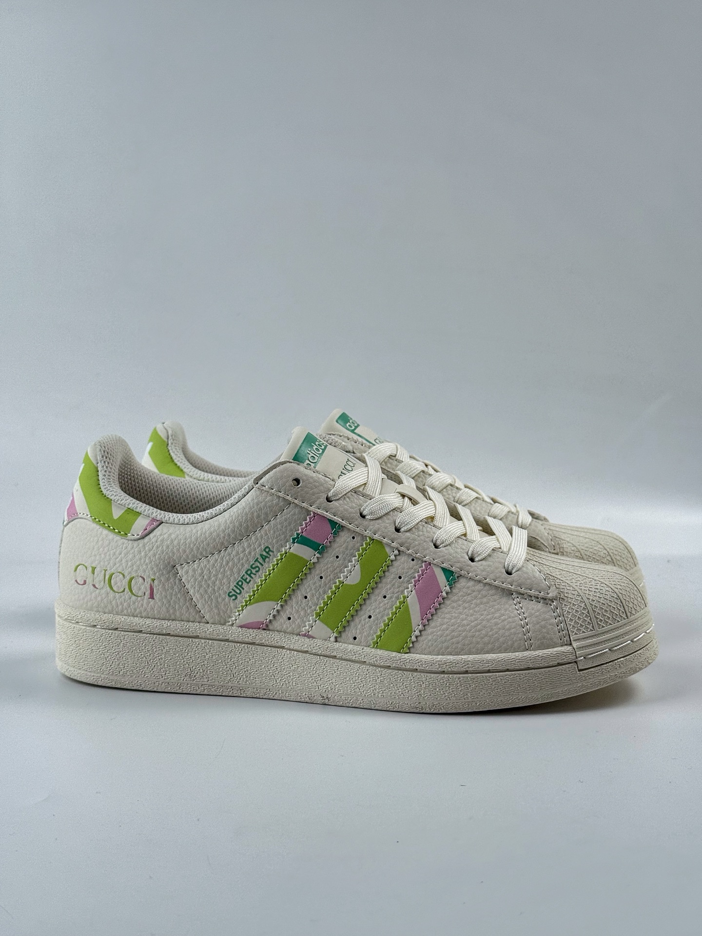AD Originals Superstar x GUCCI 白绿 采用全新头层拼接皮革材质  DS0024