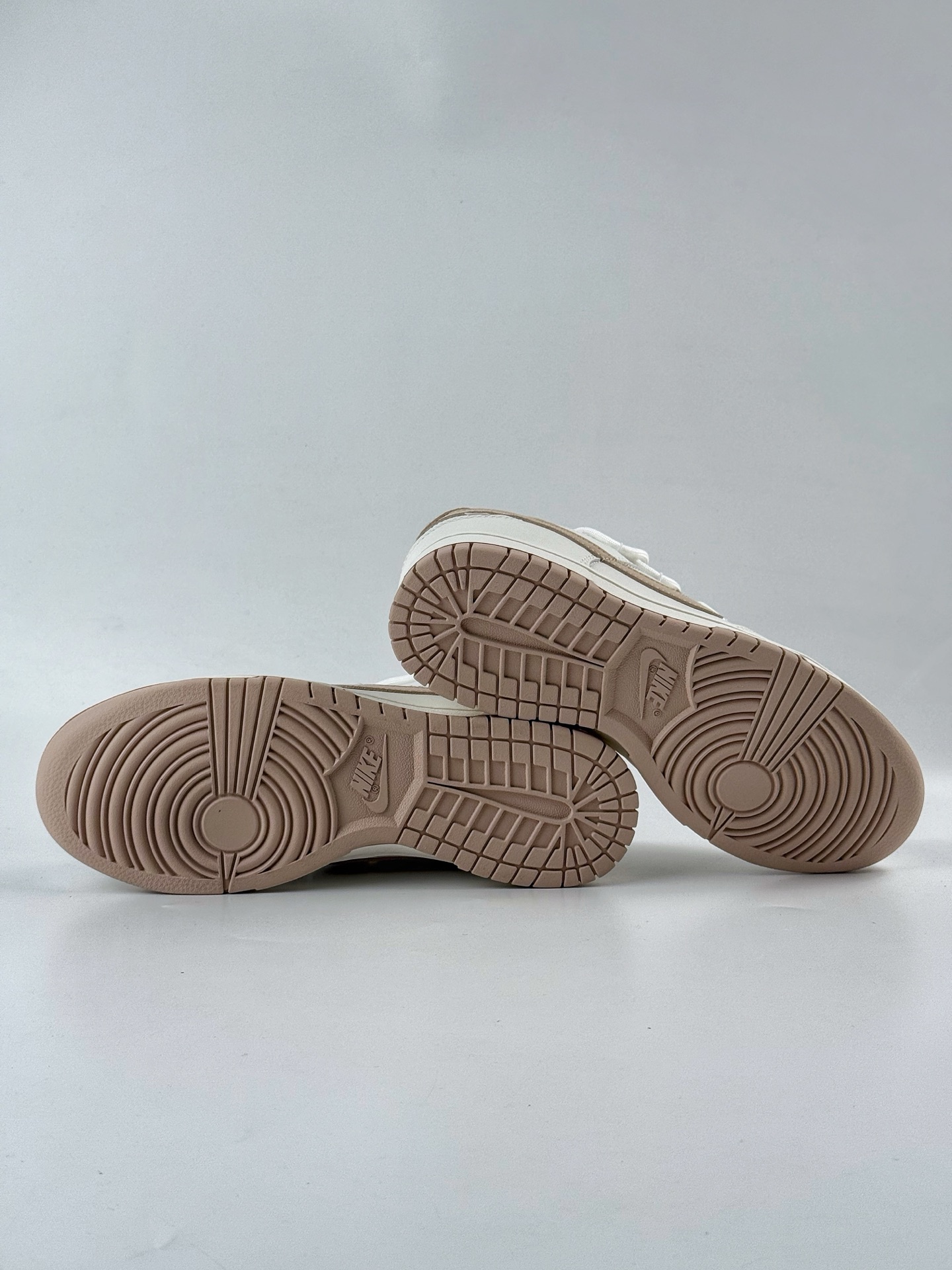 NIKE SB Dunk Low x Just Do It 白粉绑带  WG0510 070