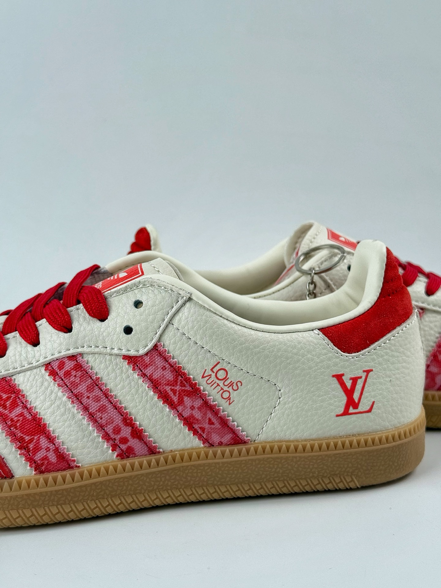 adidoriginals Samba OG x Louis Vuitton 红白 桑巴舞系列复古经典轻便板鞋  DX0008