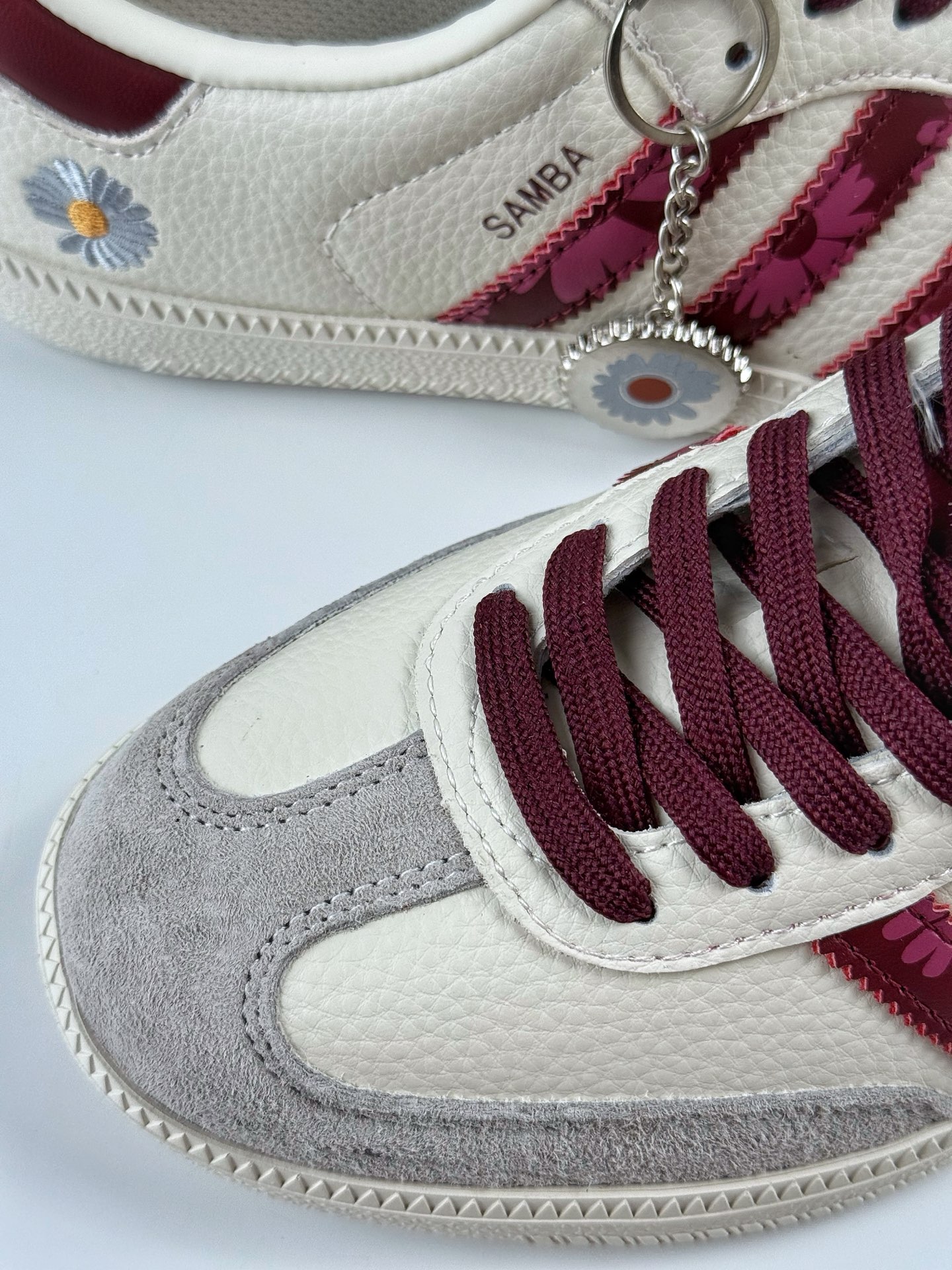adidoriginals Samba OG 小雏菊 灰白 桑巴舞系列复古经典轻便板鞋 DX0009