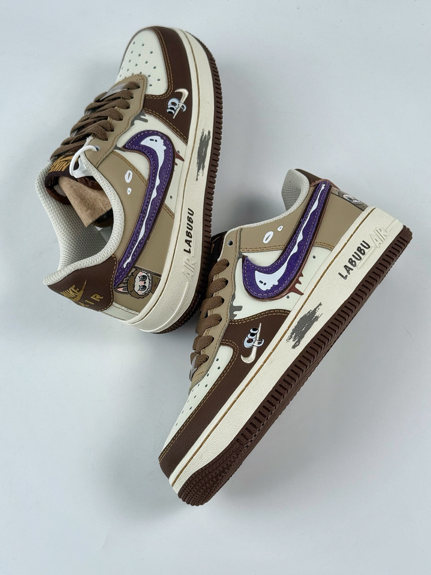260 Nike Air Force 1 Low 07 x LABUBU 棕白小勾  LJ8822-101