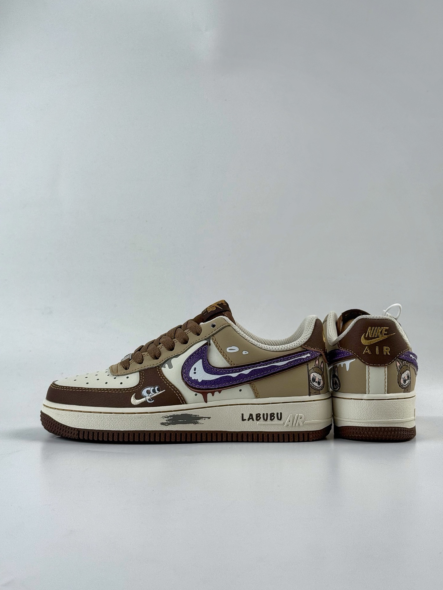 260 Nike Air Force 1 Low 07 x LABUBU 棕白小勾  LJ8822-101