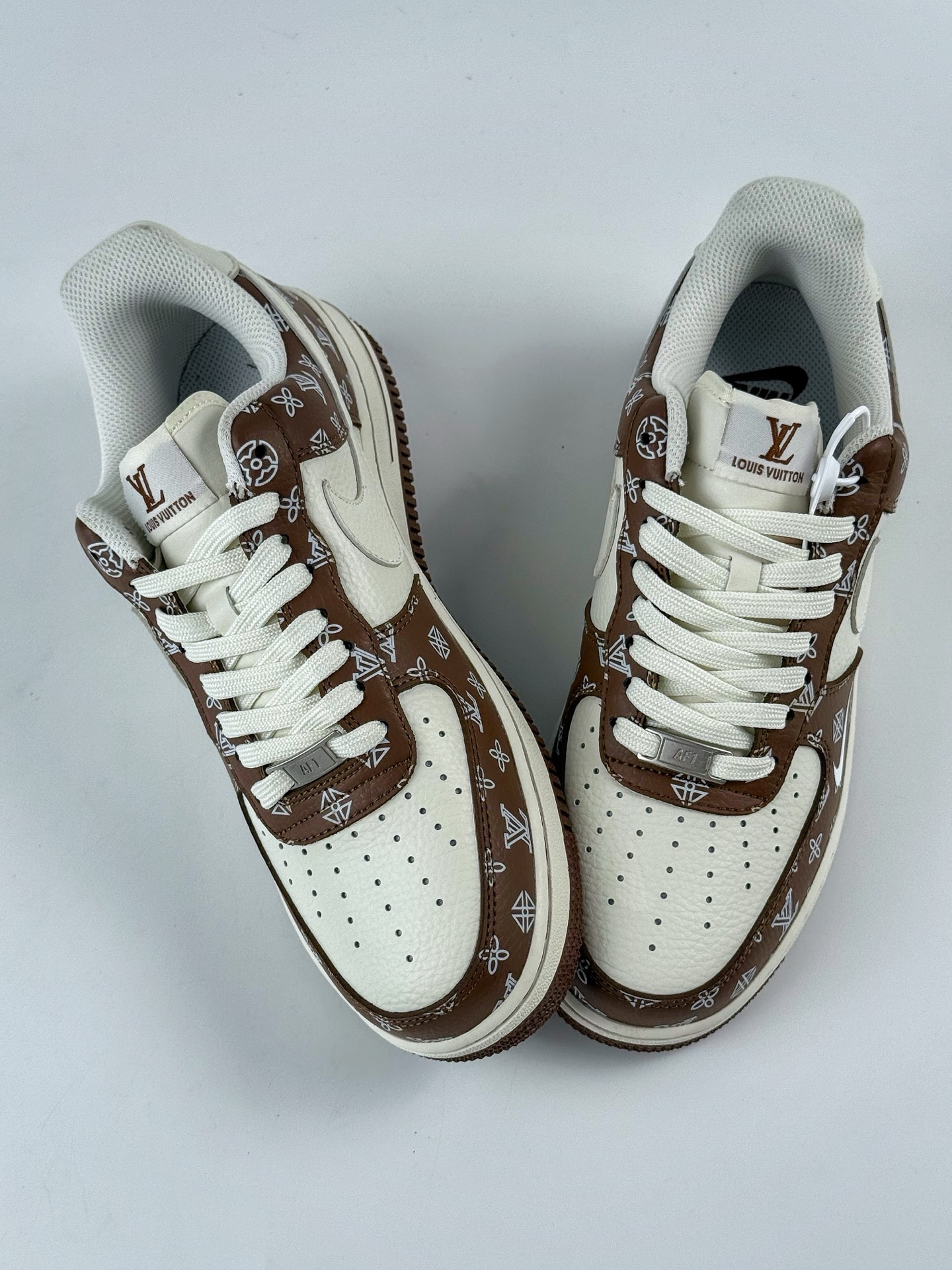 Nike Air Force 1 Low 07 x Louis Vuitton 棕白小勾  LW9279-018