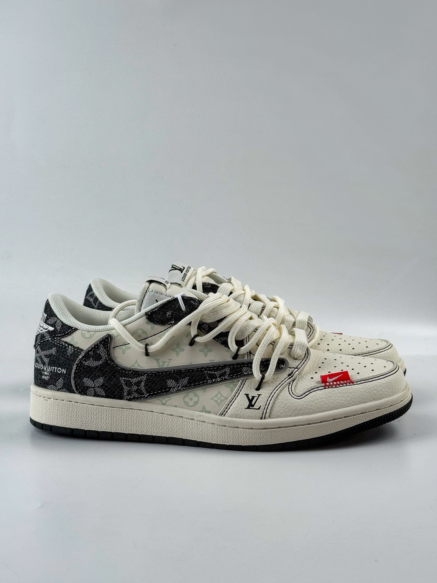Travis Scott x Nike Air Jordan 1 Low x Louis Vuitton Air Jordan 1 Low 反转白黑牛仔绑带倒钩  YX5066-388